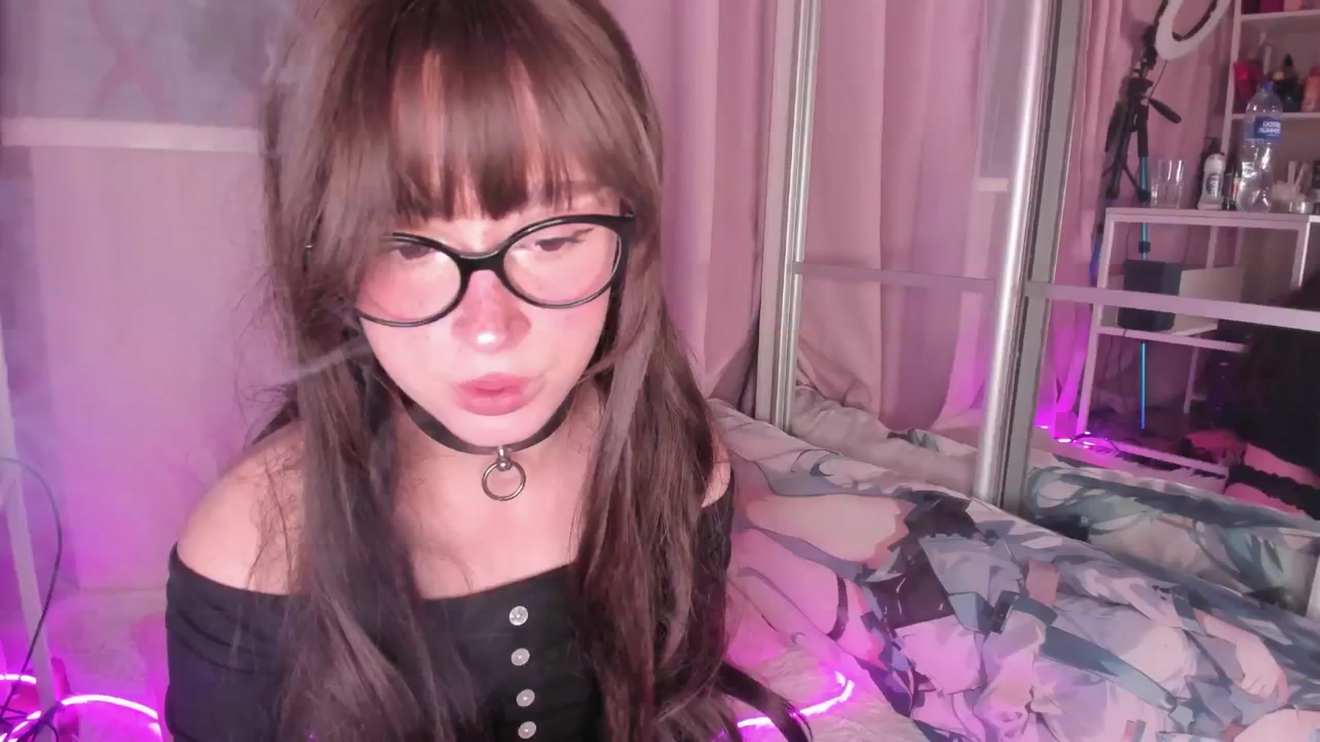 Gallery image thumbnail from AliceXsweeT's myfreecams stream on, 04/13/2026, 17:17 image 17 of 20