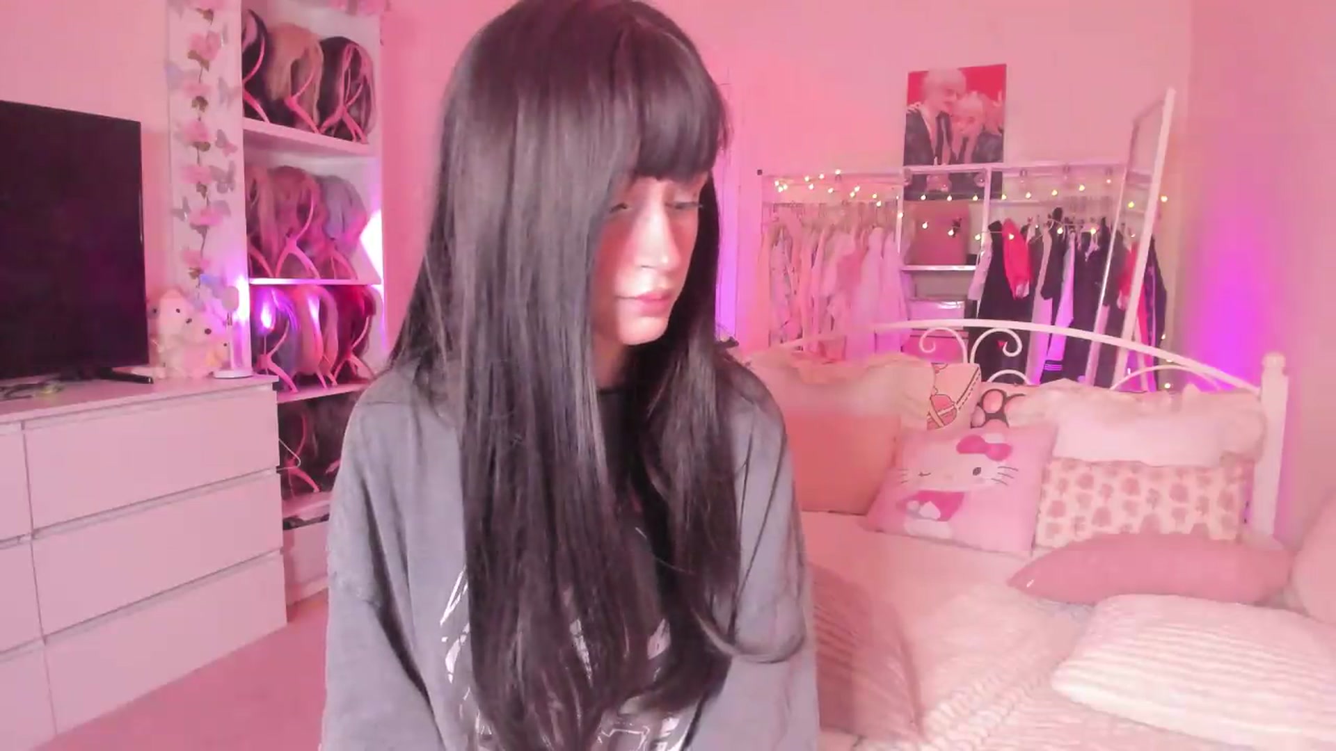 Gallery image thumbnail from AliceXsweeT's myfreecams stream on, 05/15/2026, 17:14 image 19 of 20
