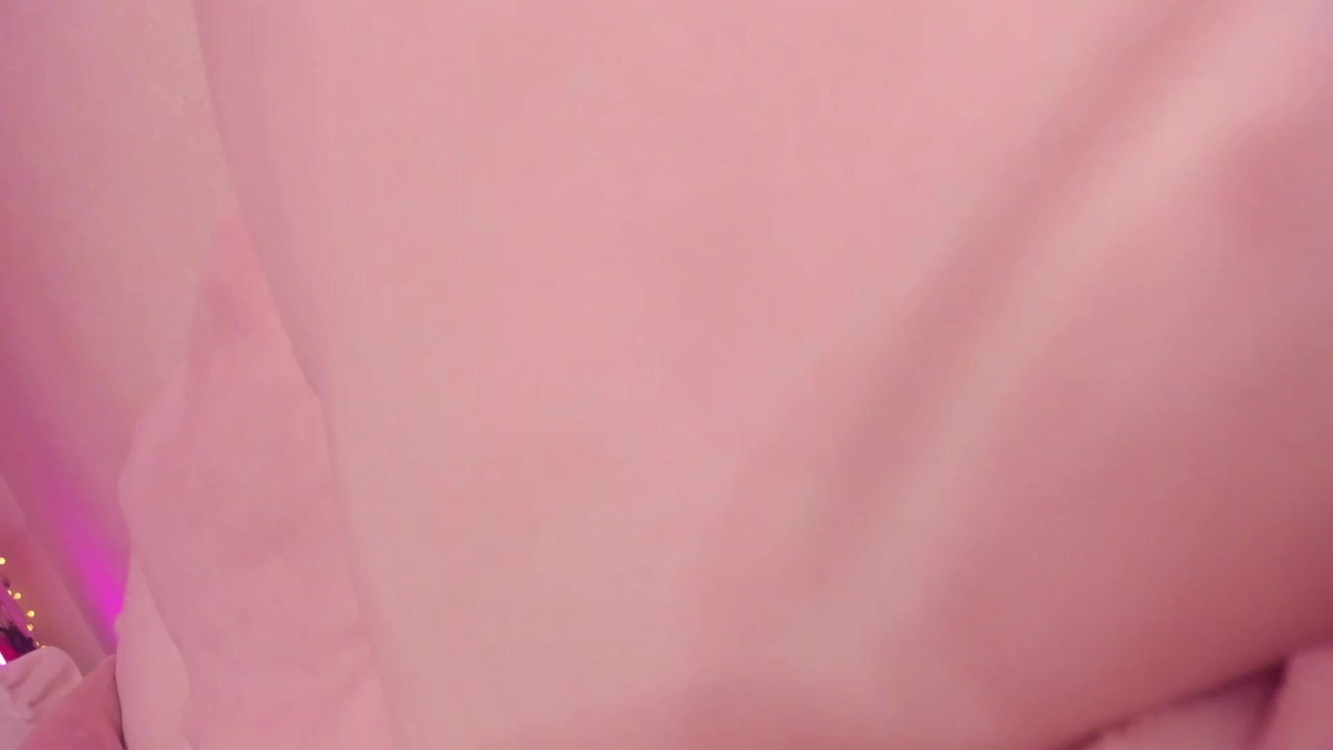Gallery image thumbnail from AliceXsweeT's myfreecams stream on, 05/28/2026, 17:18 image 3 of 20