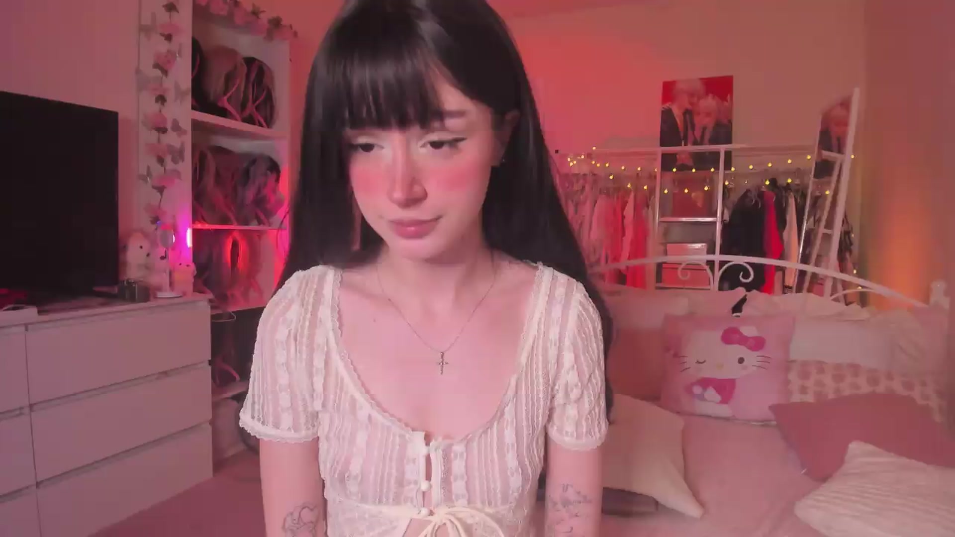 Gallery image thumbnail from AliceXsweeT's myfreecams stream on, 06/11/2026, 17:33 image 14 of 20