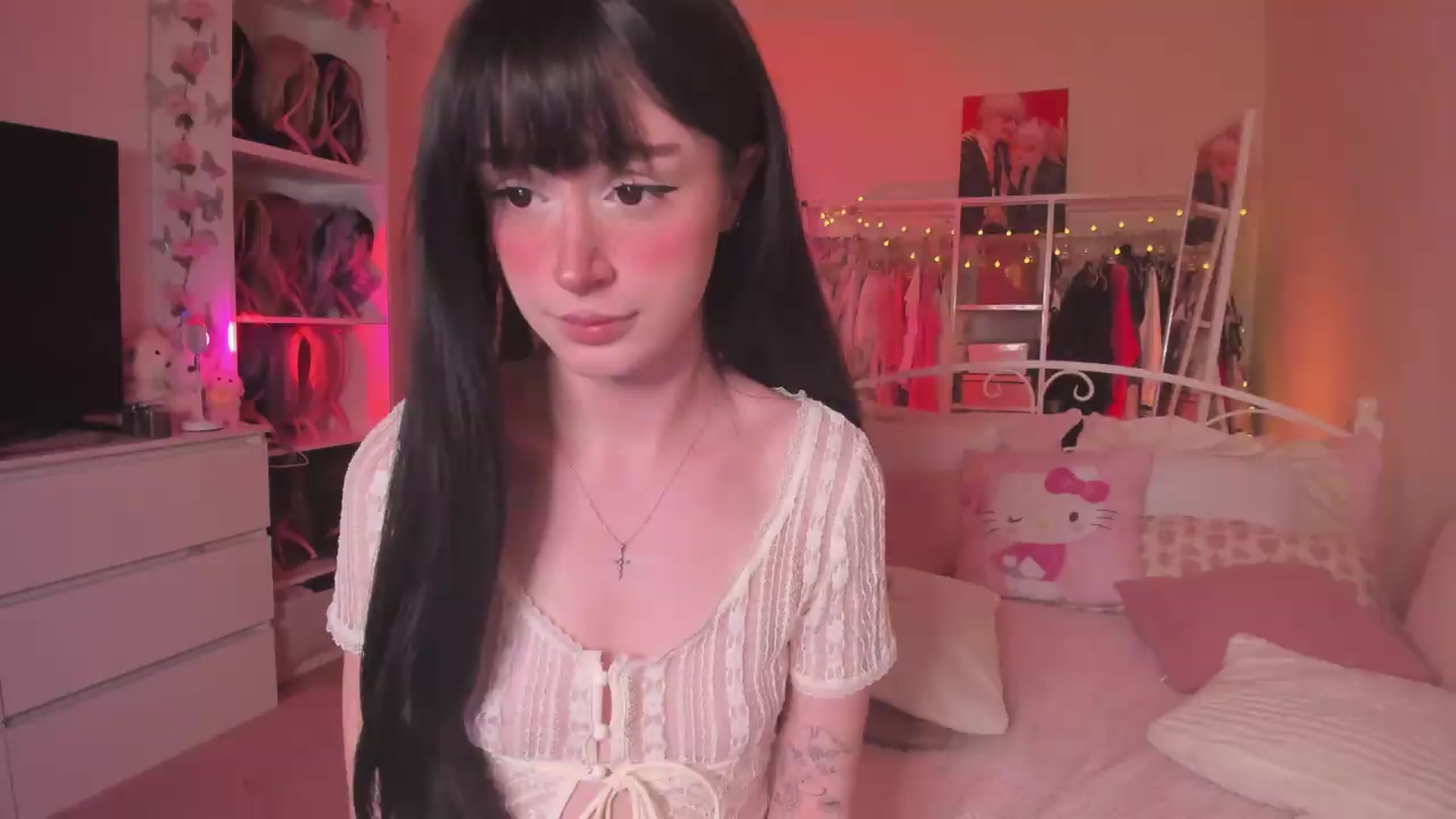 Gallery image thumbnail from AliceXsweeT's myfreecams stream on, 06/11/2026, 17:33 image 9 of 20