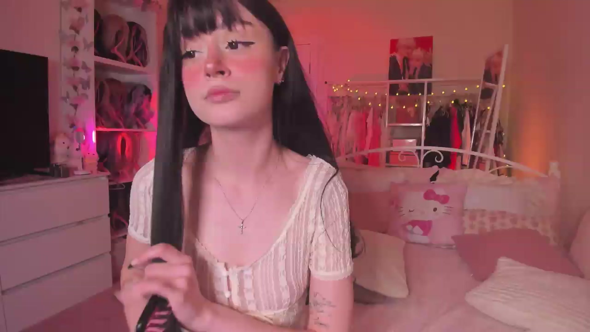 Gallery image thumbnail from AliceXsweeT's myfreecams stream on, 06/11/2026, 17:33 image 8 of 20