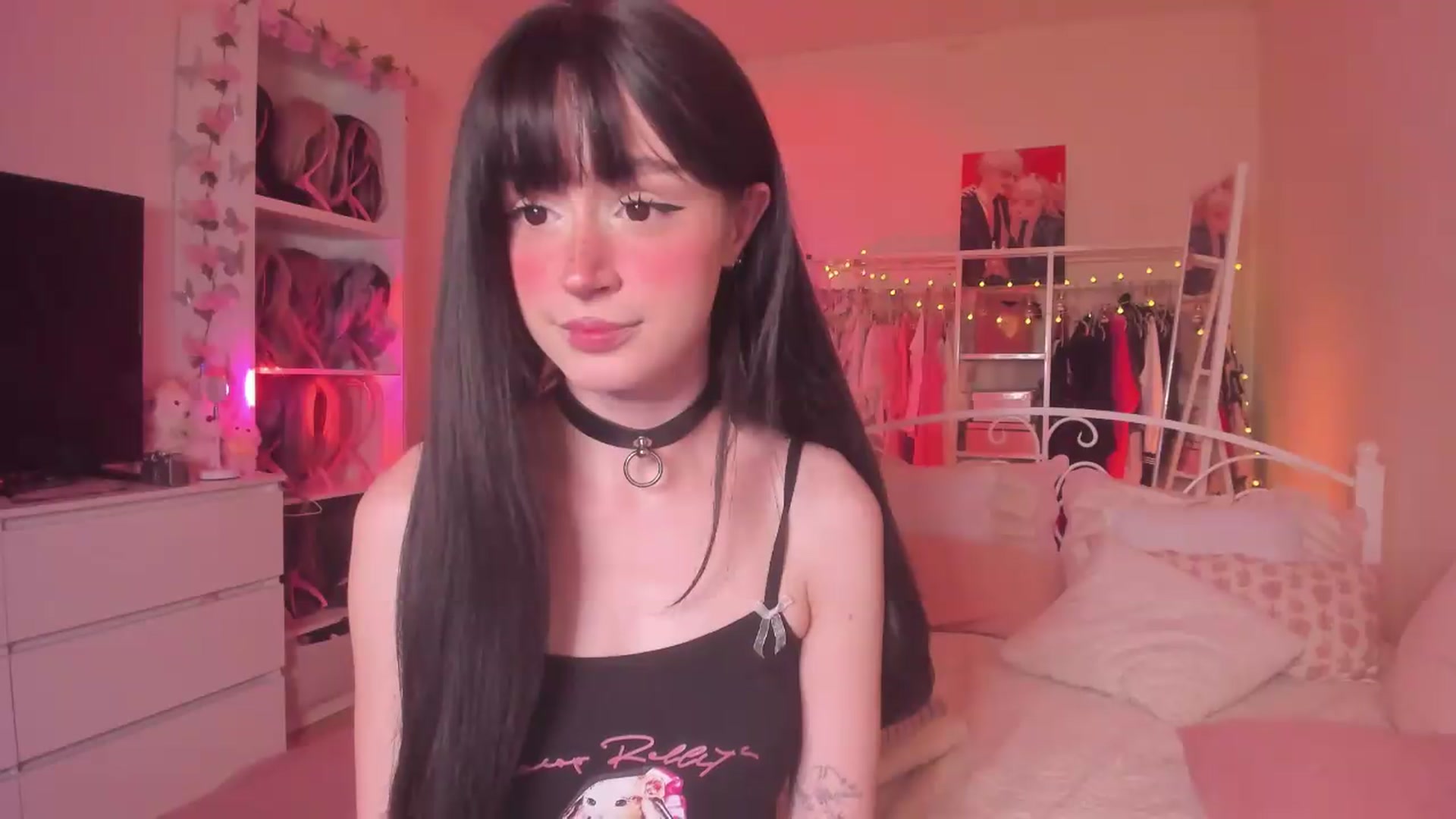 Gallery image thumbnail from AliceXsweeT's myfreecams stream on, 06/15/2026, 18:03 image 10 of 20