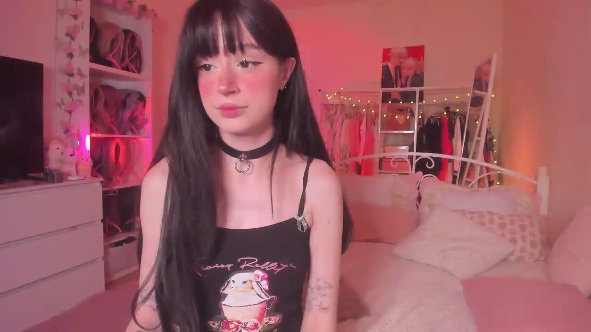 Gallery image thumbnail from AliceXsweeT's myfreecams stream on, 06/15/2026, 18:03 image 15 of 20