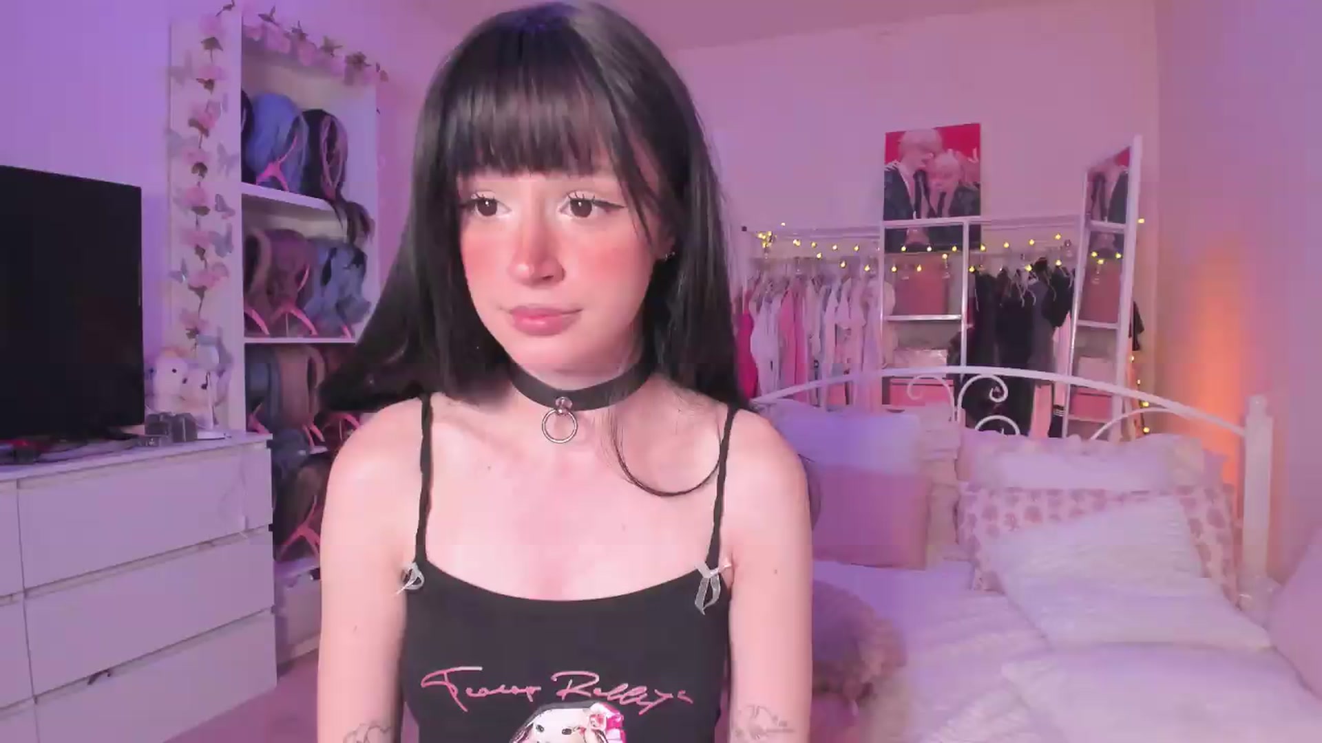 Gallery image thumbnail from AliceXsweeT's myfreecams stream on, 07/08/2026, 18:41 image 4 of 20