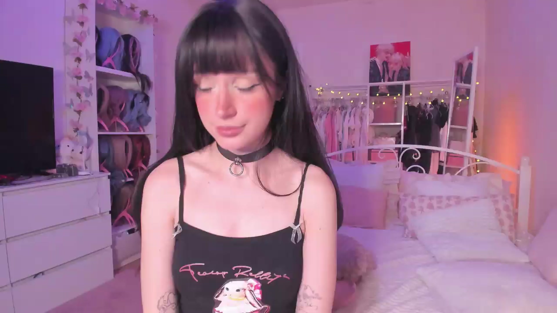 Gallery image thumbnail from AliceXsweeT's myfreecams stream on, 07/08/2026, 18:41 image 7 of 20