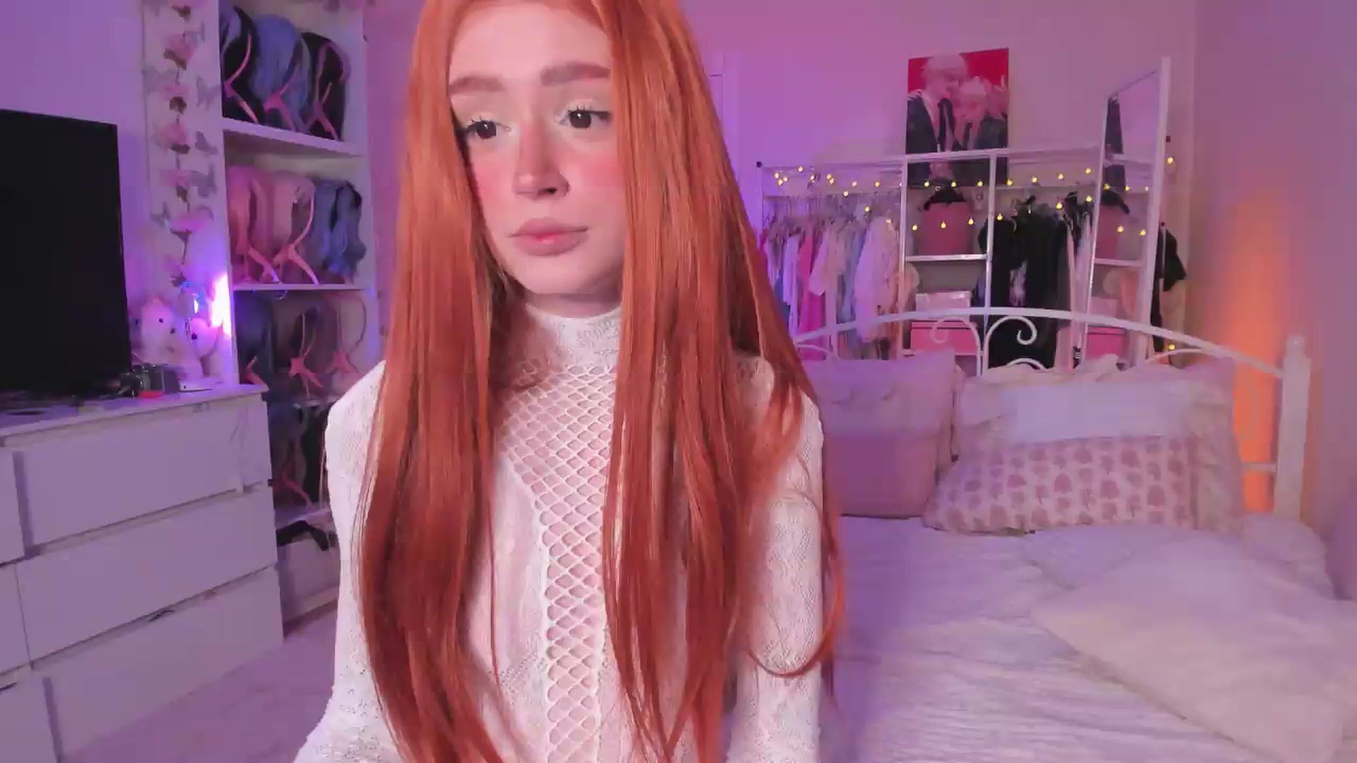 Gallery image thumbnail from AliceXsweeT's myfreecams stream on, 08/02/2026, 16:19 image 17 of 20