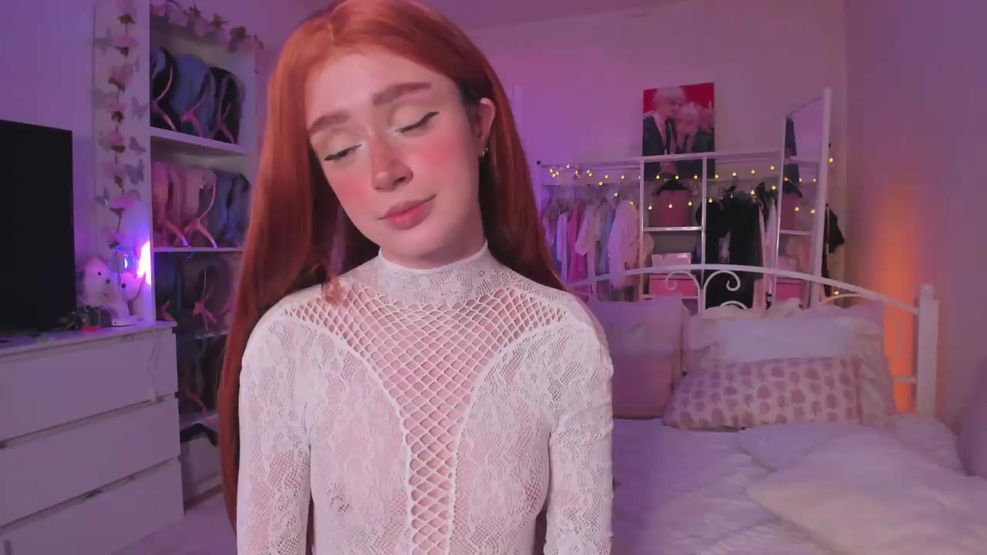 Gallery image thumbnail from AliceXsweeT's myfreecams stream on, 08/02/2026, 17:58 image 2 of 20