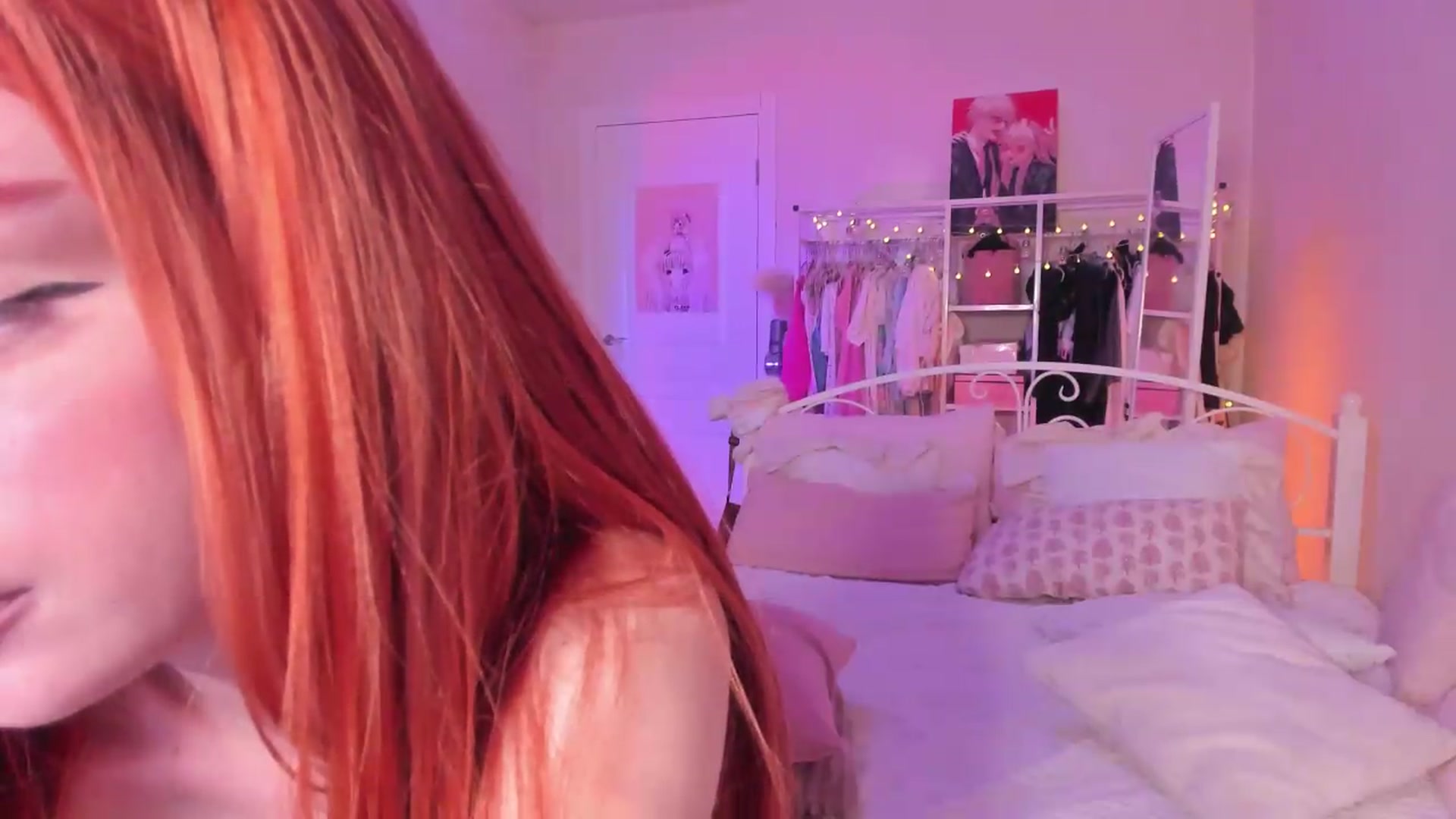 Gallery image thumbnail from AliceXsweeT's myfreecams stream on, 08/02/2026, 18:37 image 9 of 20