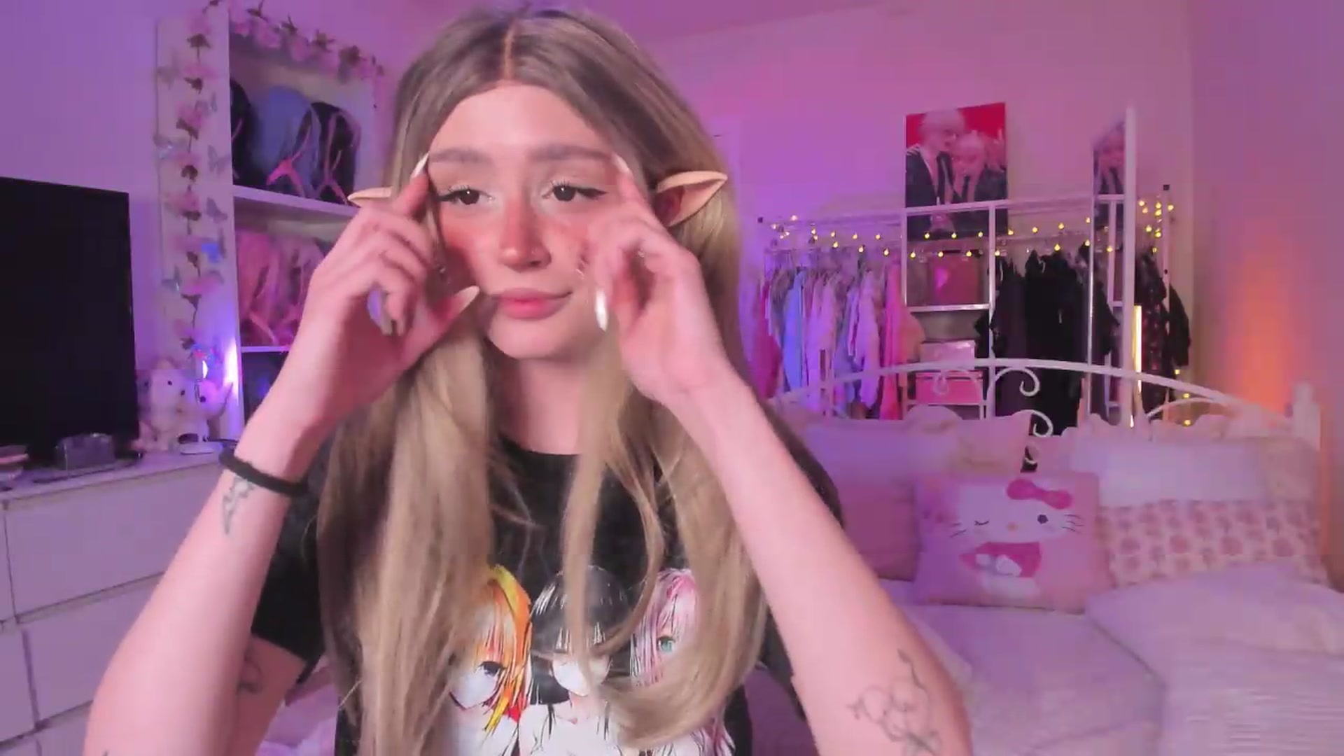 Gallery image thumbnail from AliceXsweeT's myfreecams stream on, 08/26/2026, 18:13 image 10 of 20