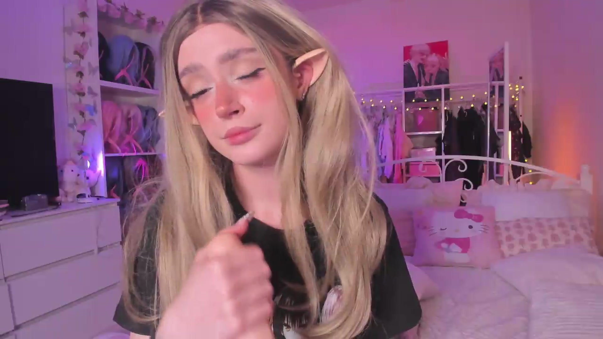 Gallery image thumbnail from AliceXsweeT's myfreecams stream on, 08/26/2026, 18:13 image 20 of 20