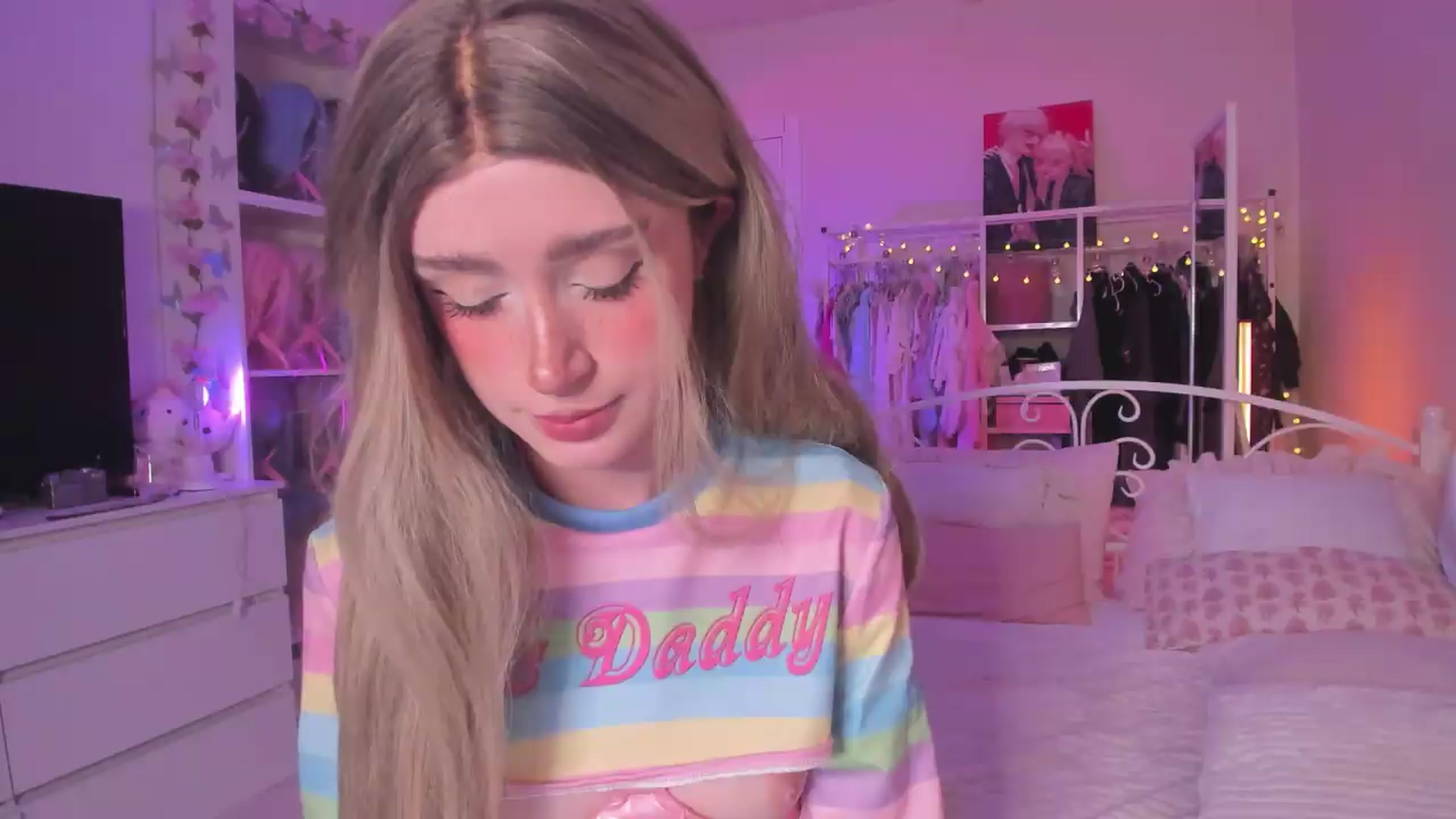 Gallery image thumbnail from AliceXsweeT's myfreecams stream on, 08/29/2026, 16:59 image 8 of 20