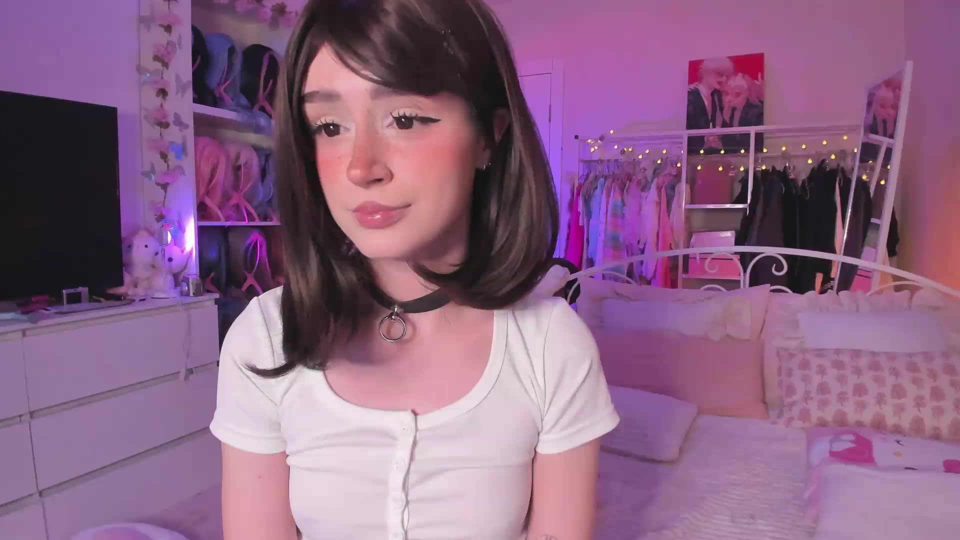 Gallery image thumbnail from AliceXsweeT's myfreecams stream on, 09/02/2026, 17:18 image 16 of 20