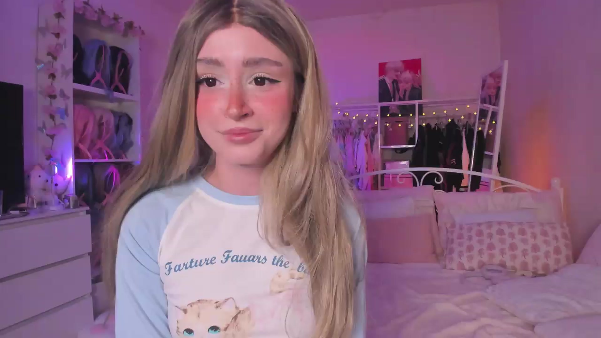Gallery image thumbnail from AliceXsweeT's myfreecams stream on, 09/10/2026, 17:23 image 12 of 20