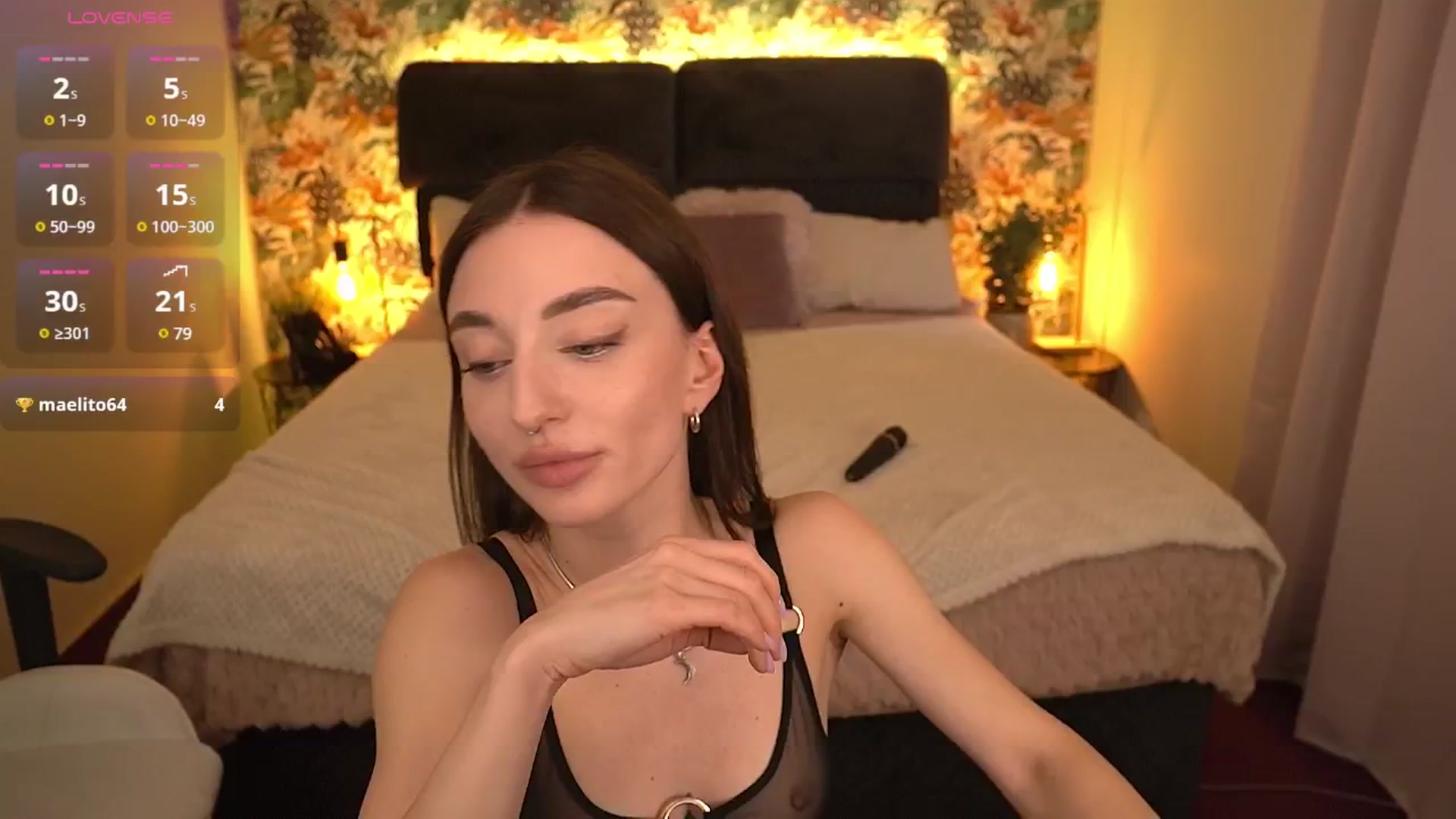 Gallery image thumbnail from Alice_Arwen_'s myfreecams stream on, 12/15/2024, 12:07 image 10 of 20
