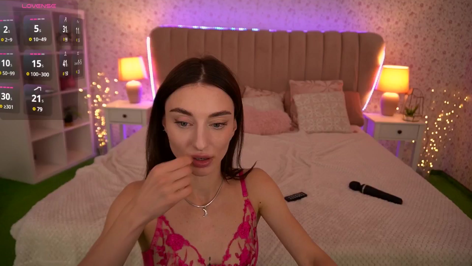 Gallery image thumbnail from Alice_Arwen_'s myfreecams stream on, 12/16/2024, 12:07 image 16 of 20