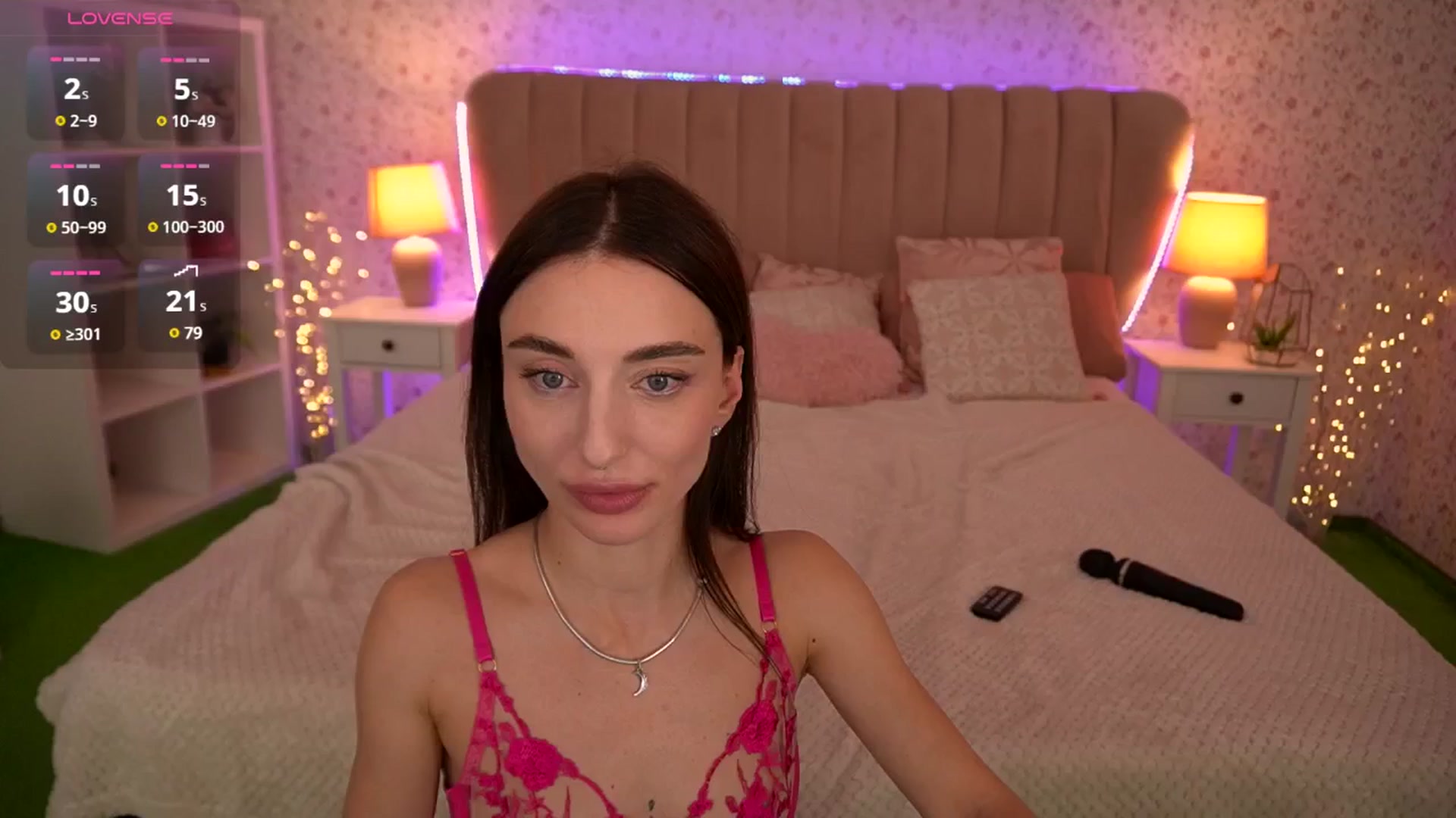 Gallery image thumbnail from Alice_Arwen_'s myfreecams stream on, 12/16/2024, 12:40 image 3 of 20