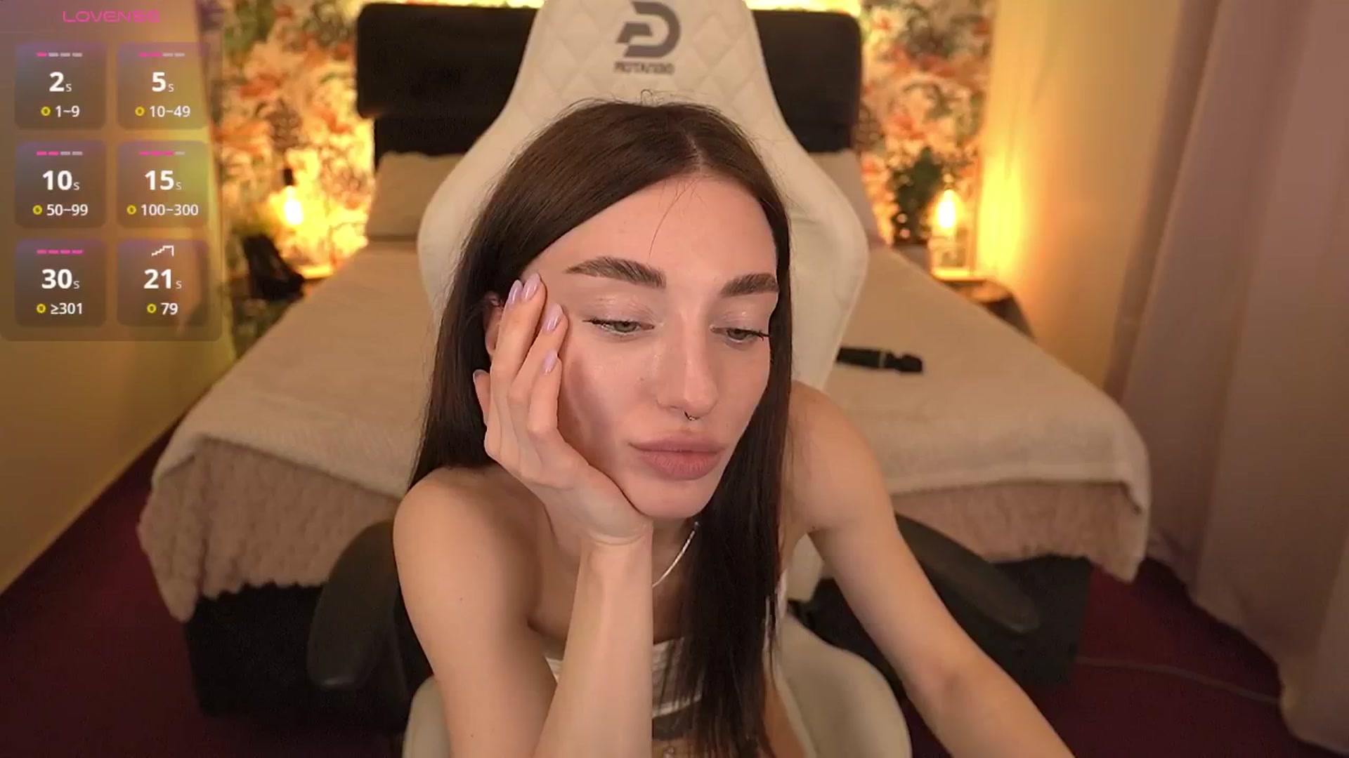 Gallery image thumbnail from Alice_Arwen_'s myfreecams stream on, 12/20/2024, 11:25 image 20 of 20