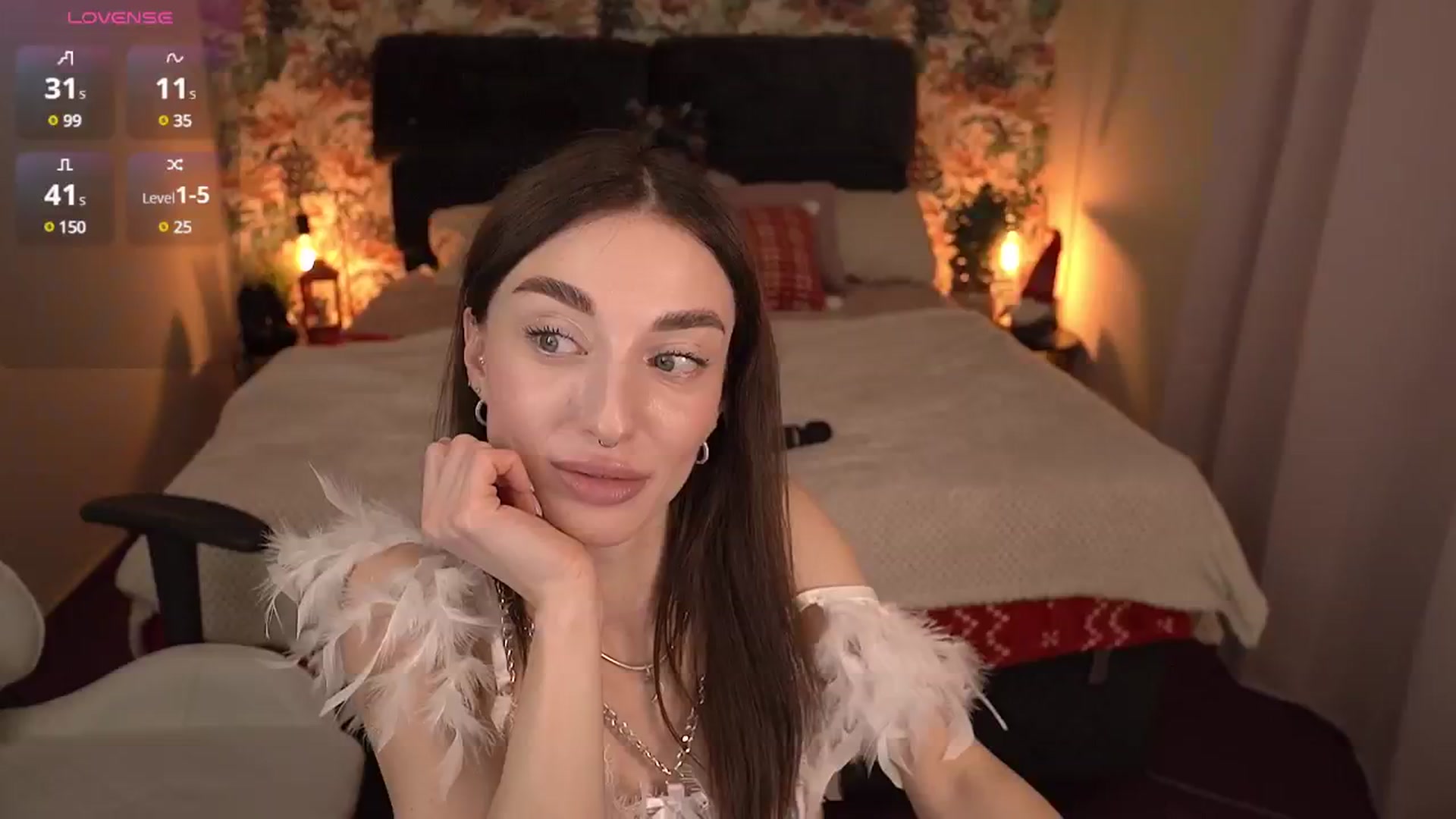 Gallery image thumbnail from Alice_Arwen_'s myfreecams stream on, 12/24/2024, 10:05 image 7 of 20
