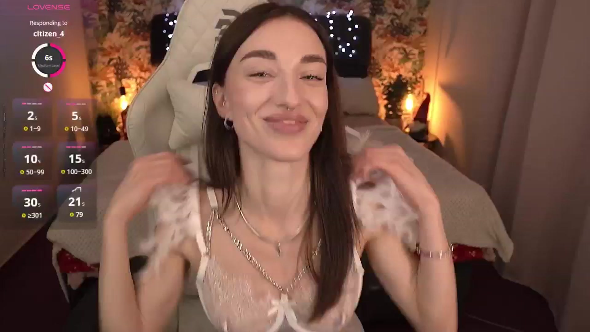 Gallery image thumbnail from Alice_Arwen_'s myfreecams stream on, 12/24/2024, 10:05 image 10 of 20