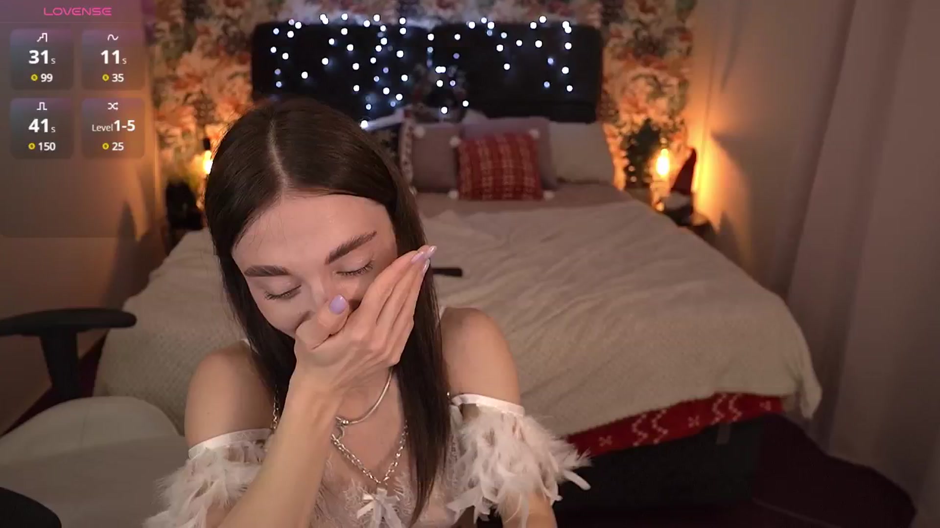 Gallery image thumbnail from Alice_Arwen_'s myfreecams stream on, 12/24/2024, 11:44 image 11 of 20