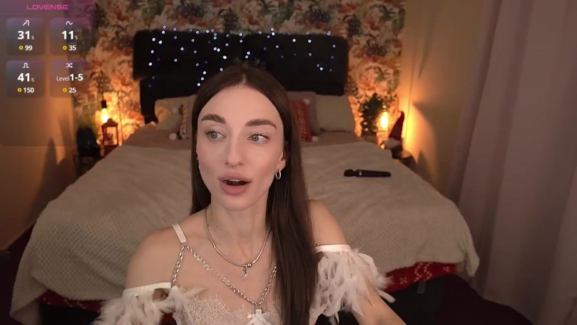 Gallery image thumbnail from Alice_Arwen_'s myfreecams stream on, 12/24/2024, 12:42 image 2 of 20