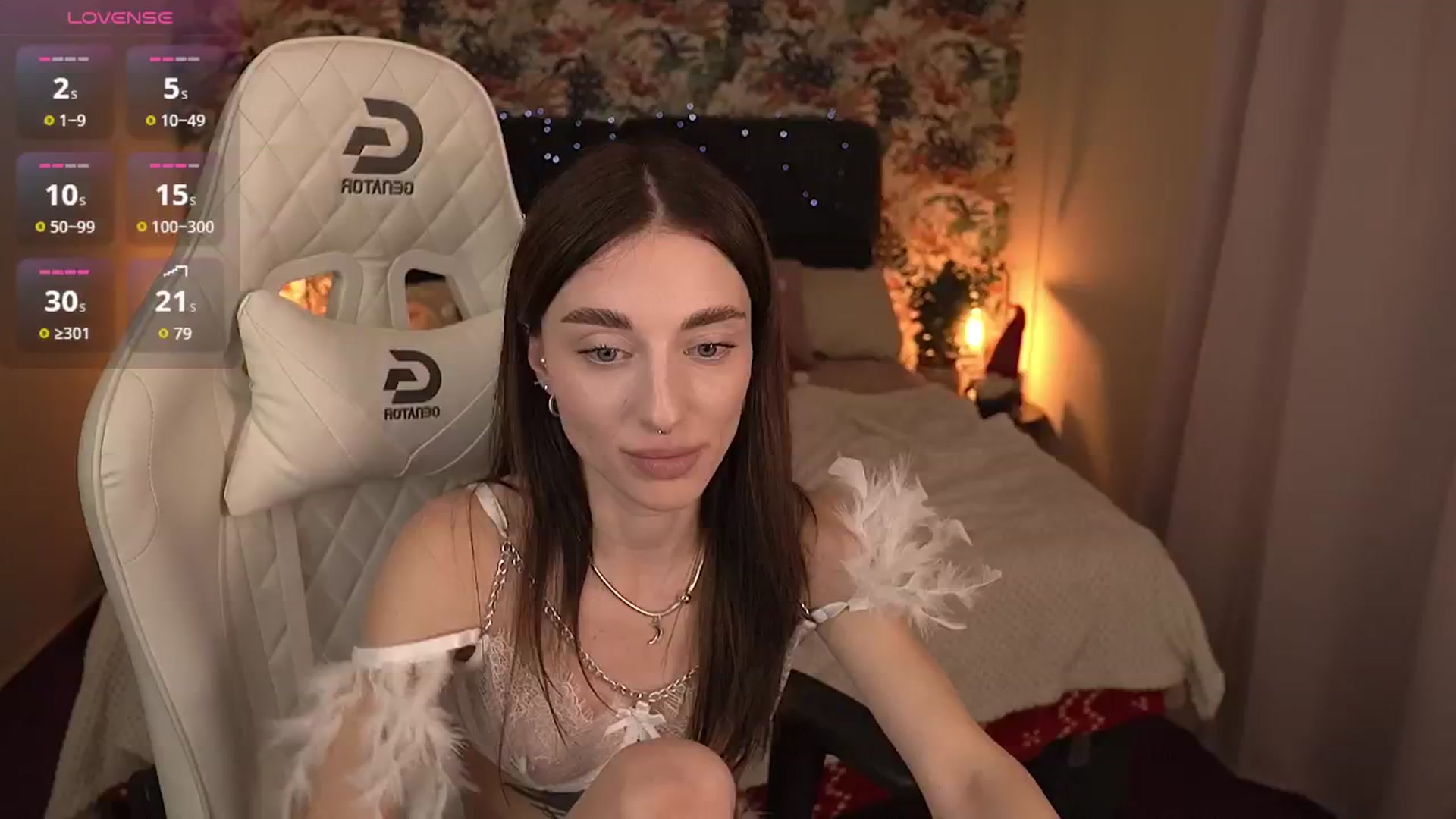 Gallery image thumbnail from Alice_Arwen_'s myfreecams stream on, 12/24/2024, 13:52 image 16 of 20