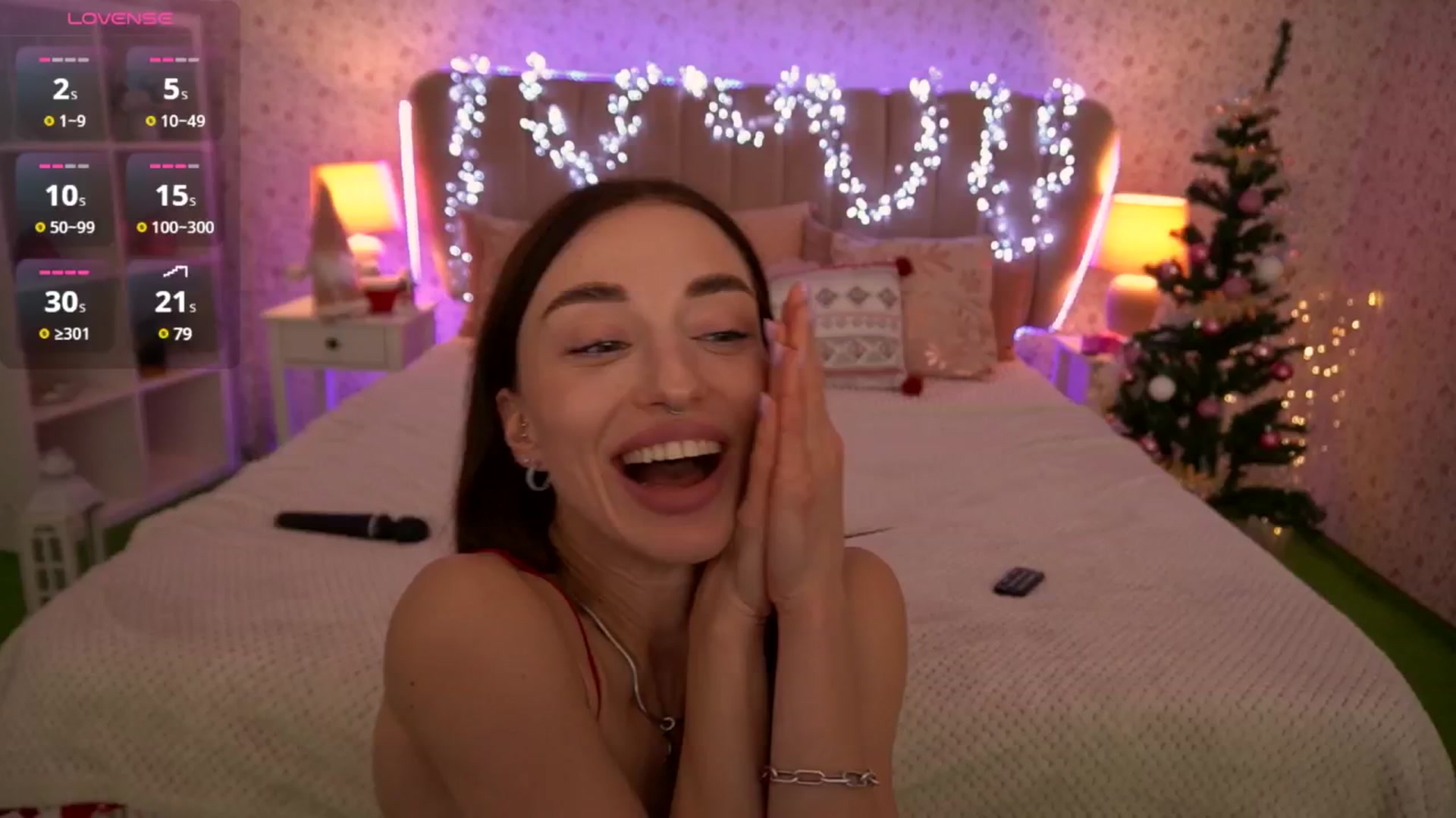 Gallery image thumbnail from Alice_Arwen_'s myfreecams stream on, 12/25/2024, 10:20 image 16 of 20