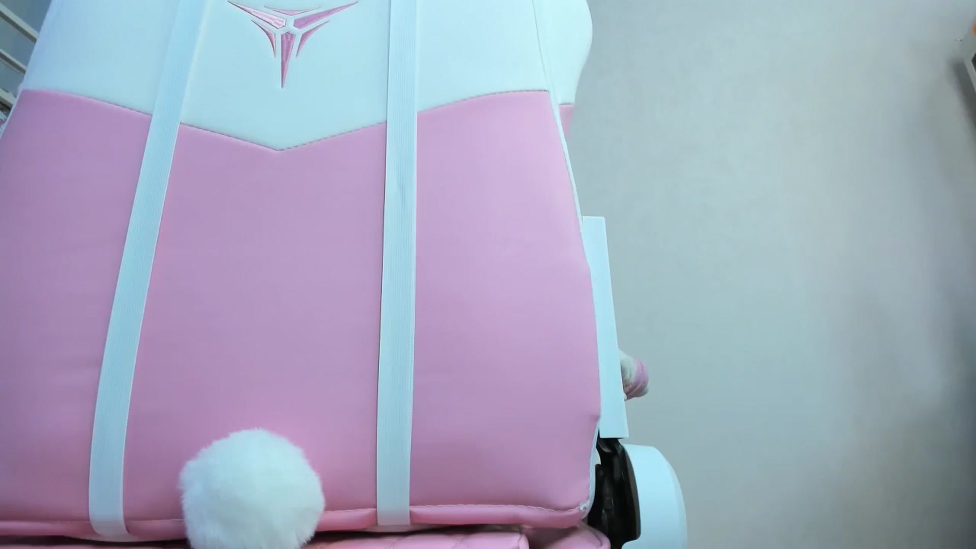 Gallery image thumbnail from Alice_Chery's myfreecams stream on, 03/20/2024, 09:30 image 2 of 20