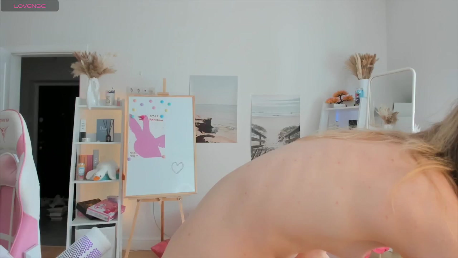 Gallery image thumbnail from Alice_Chery's myfreecams stream on, 06/30/2024, 09:15 image 2 of 20