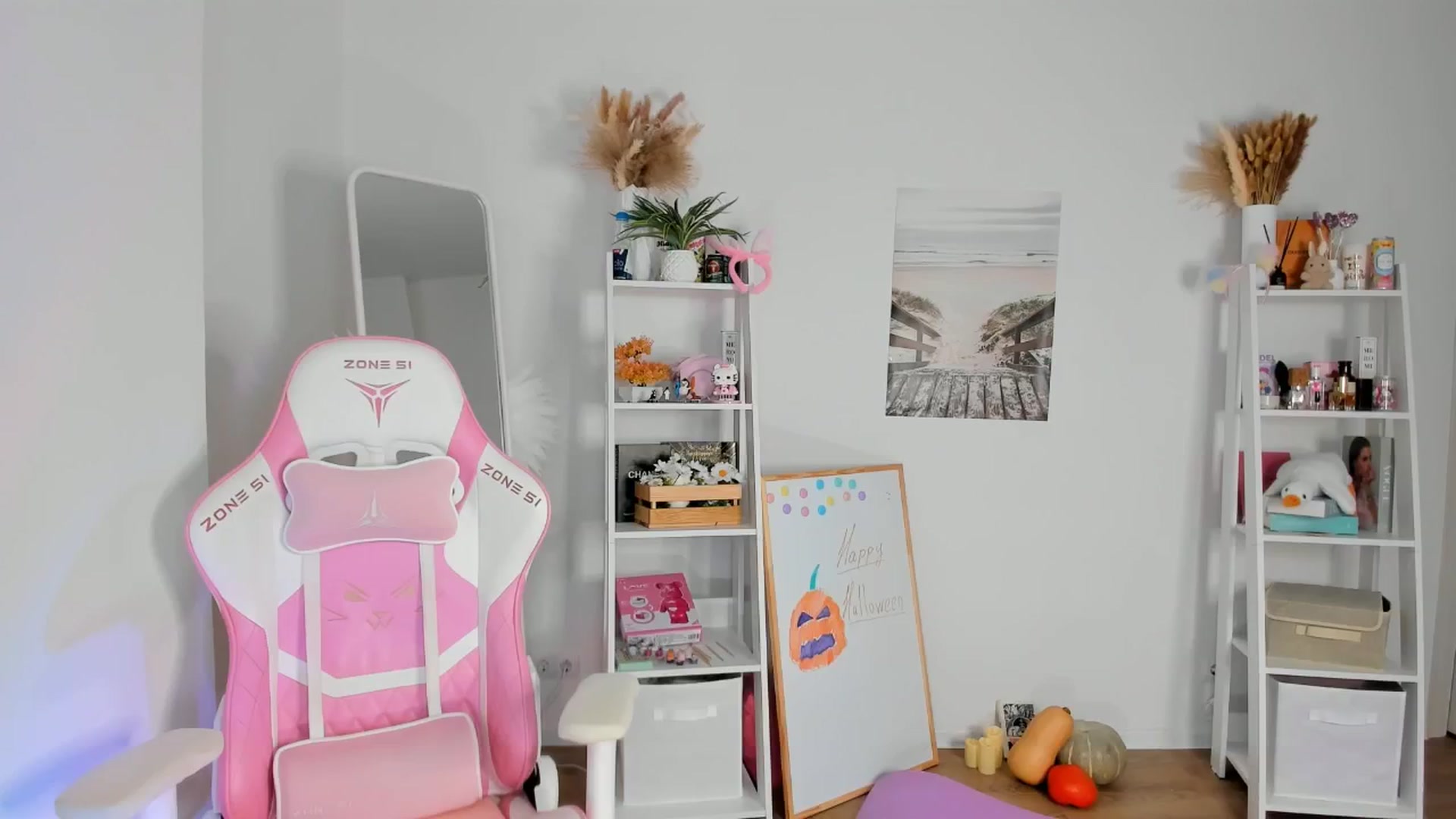 Gallery image thumbnail from Alice_Chery's myfreecams stream on, 11/01/2024, 11:27 image 6 of 20