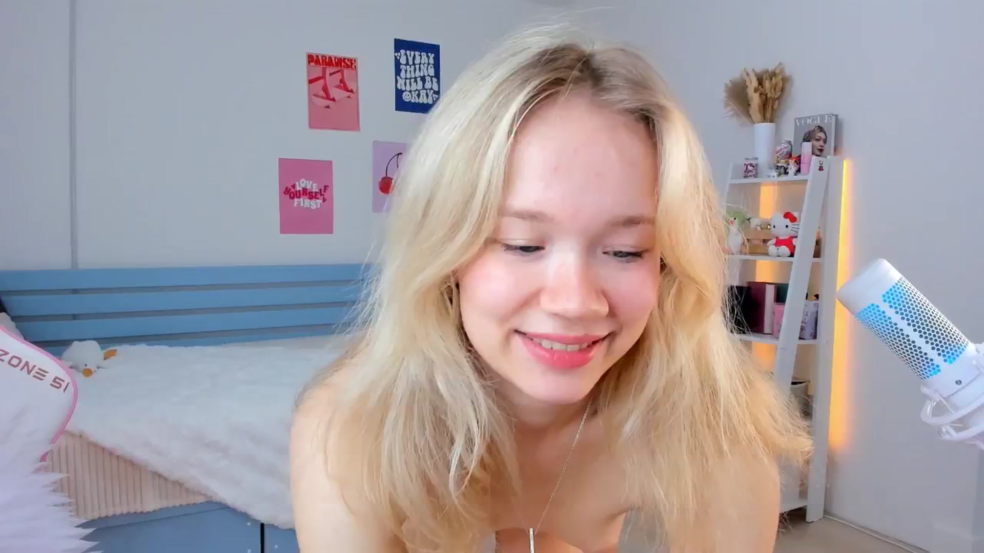Gallery image thumbnail from Alice_Chery's myfreecams stream on, 06/27/2025, 11:07 image 2 of 20