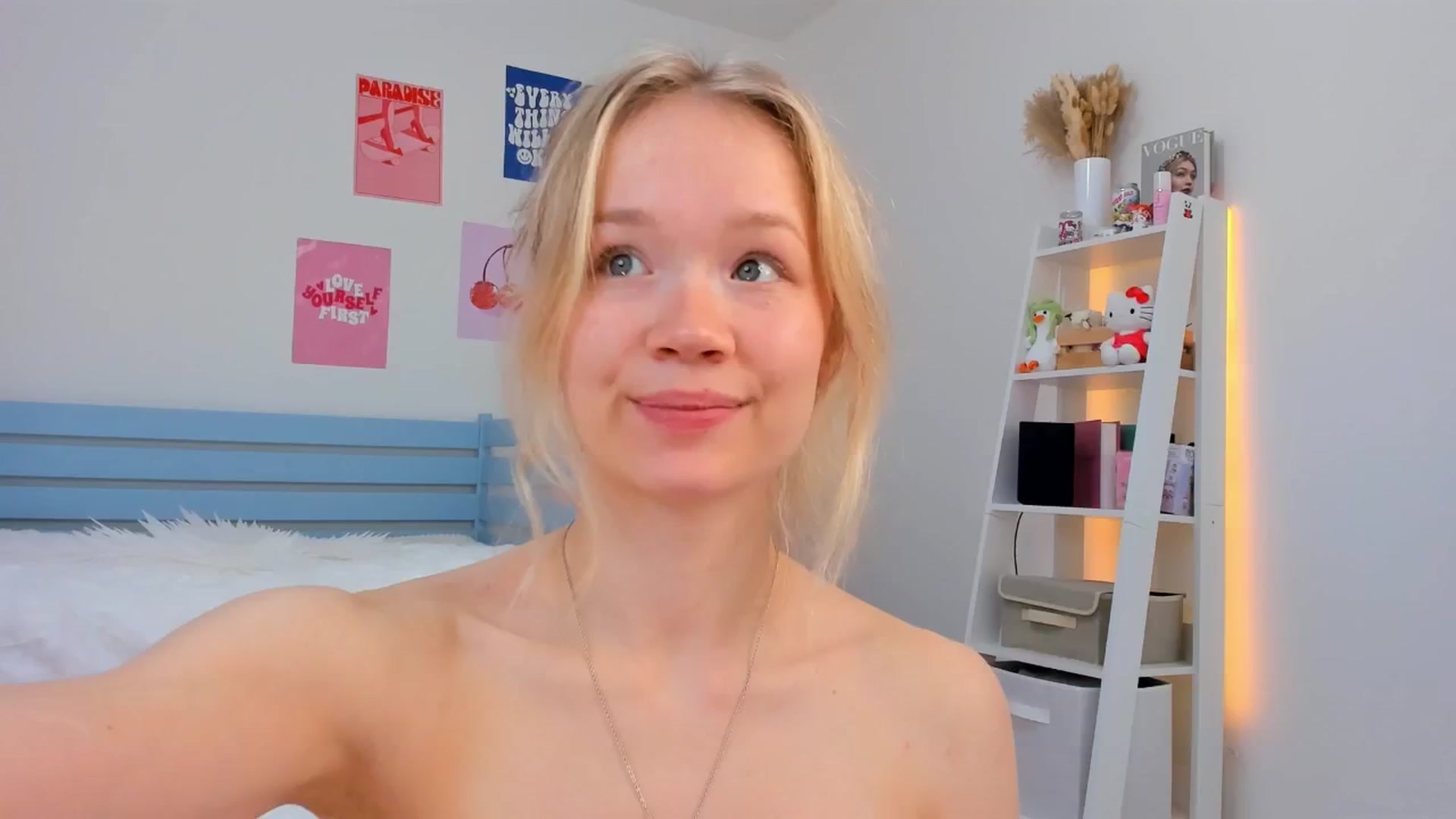 Gallery image thumbnail from Alice_Chery's myfreecams stream on, 06/27/2025, 11:07 image 17 of 20