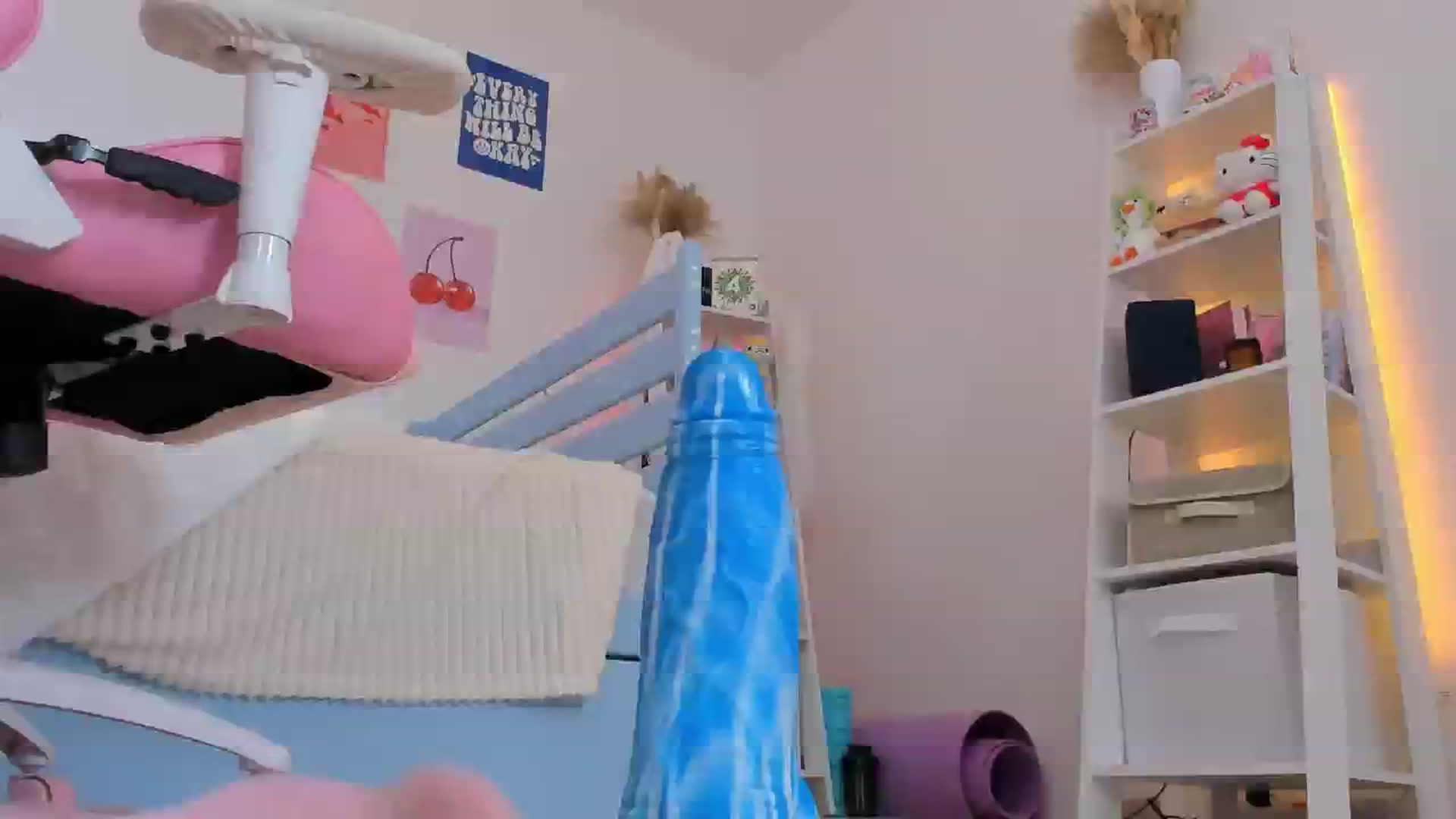 Gallery image thumbnail from Alice_Chery's myfreecams stream on, 07/03/2025, 08:06 image 16 of 20