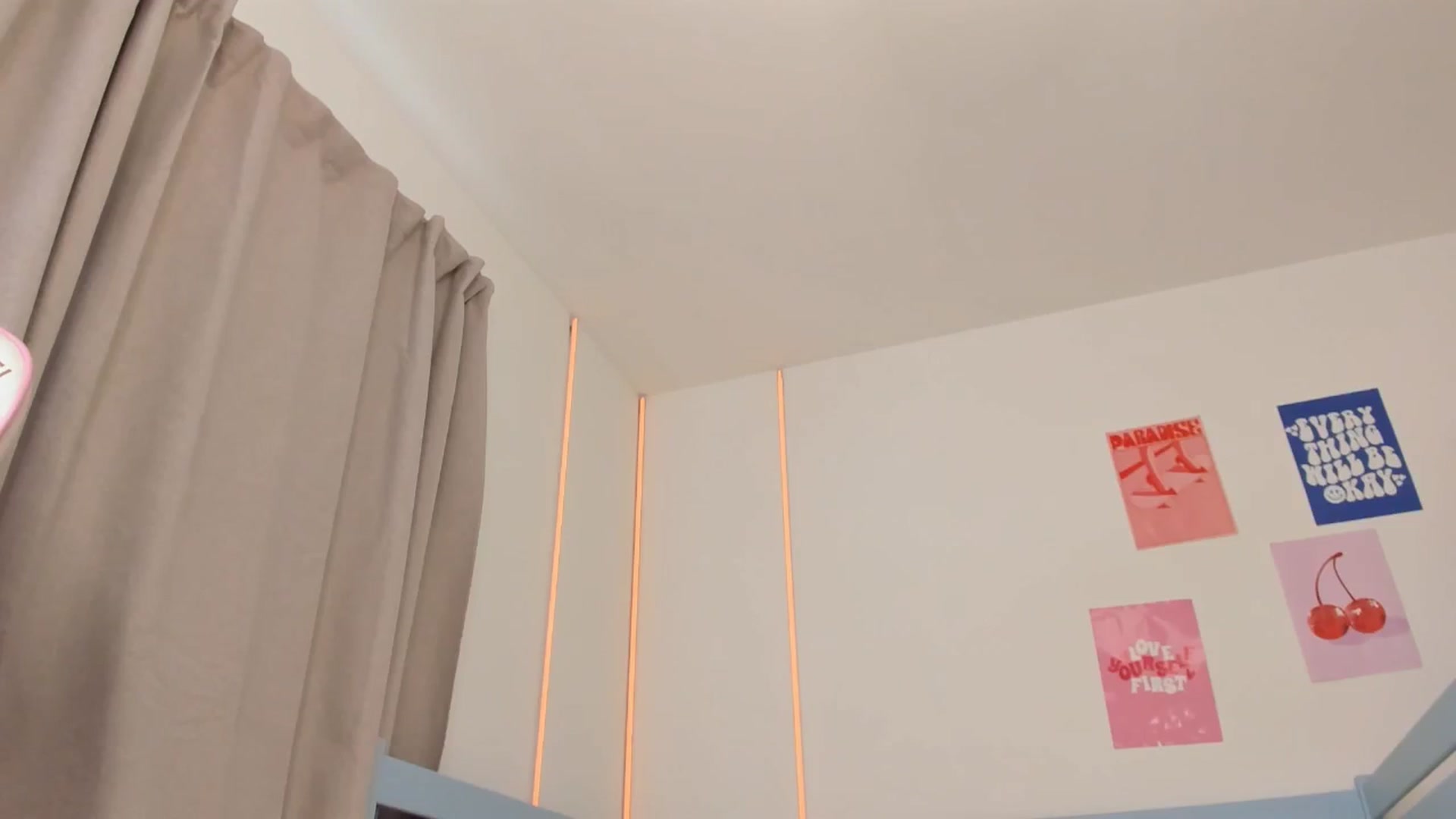 Gallery image thumbnail from Alice_Chery's myfreecams stream on, 10/02/2025, 07:19 image 7 of 20