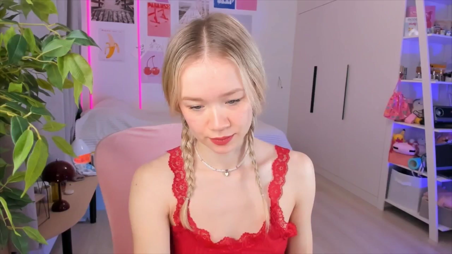 Gallery image thumbnail from Alice_Chery's myfreecams stream on, 02/10/2026, 07:19 image 1 of 20