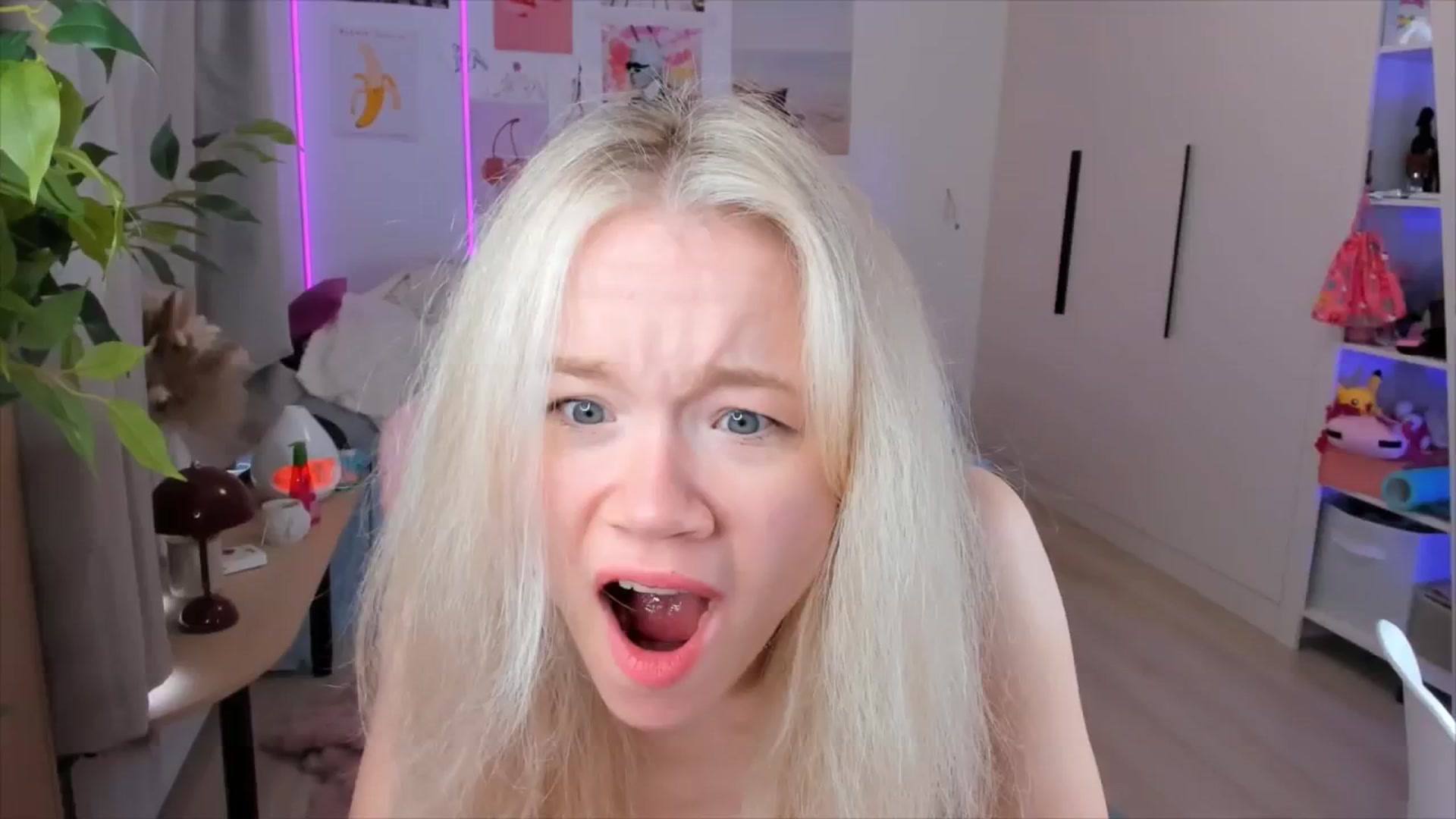 Gallery image thumbnail from Alice_Chery's myfreecams stream on, 03/01/2026, 11:38 image 1 of 20