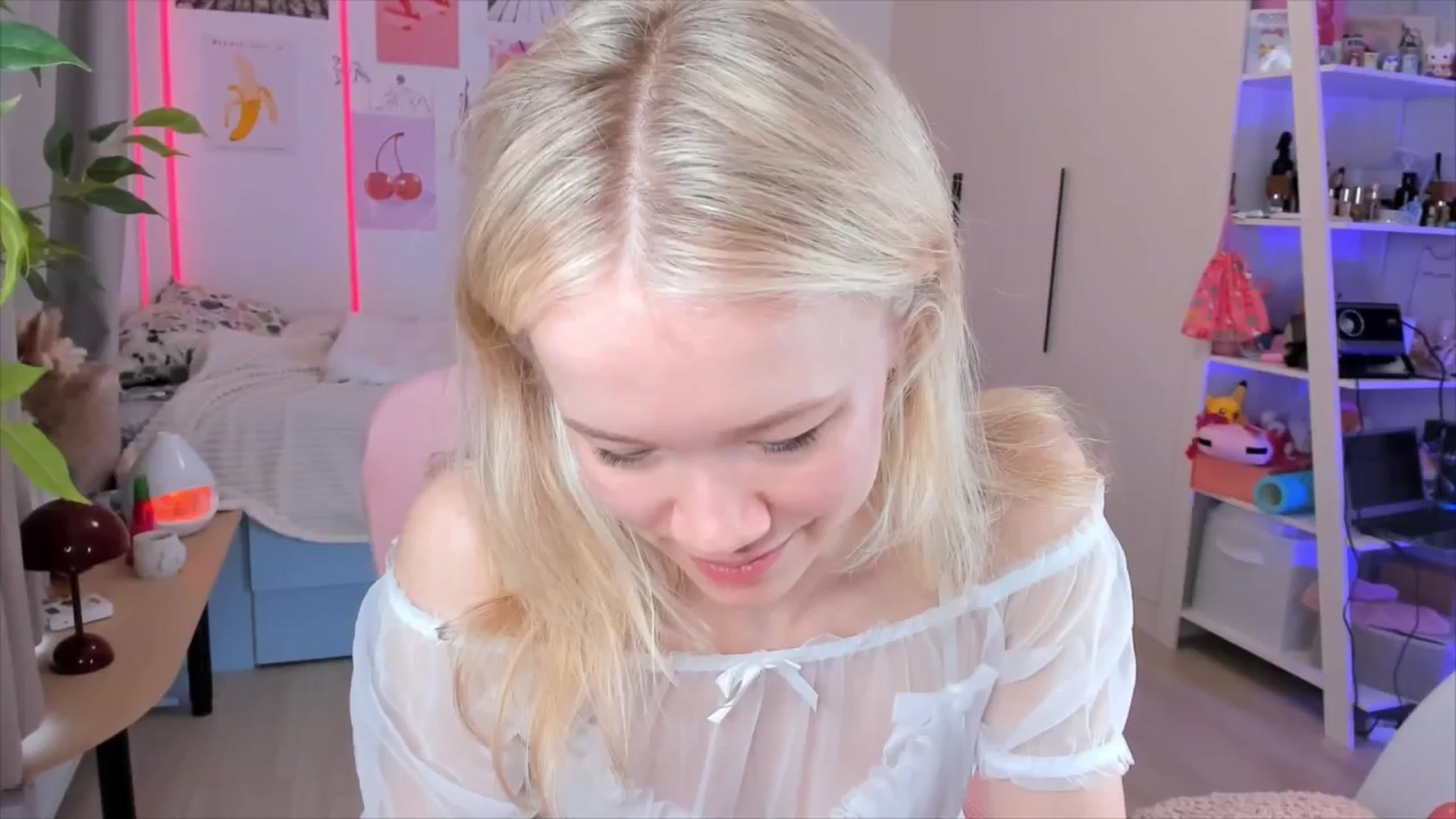 Gallery image thumbnail from Alice_Chery's myfreecams stream on, 03/02/2026, 08:57 image 12 of 20
