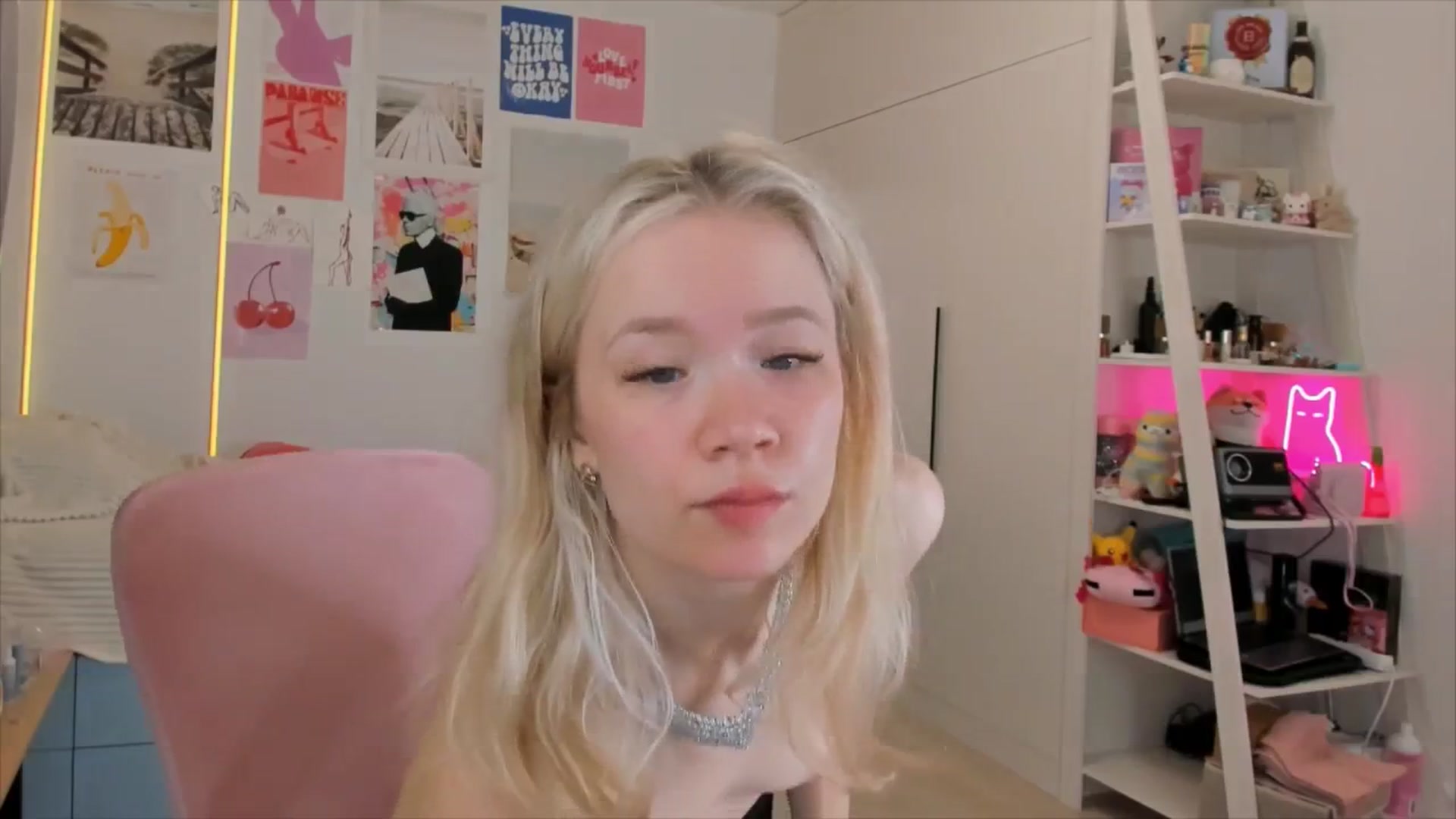 Gallery image thumbnail from Alice_Chery's myfreecams stream on, 03/14/2026, 07:00 image 10 of 20