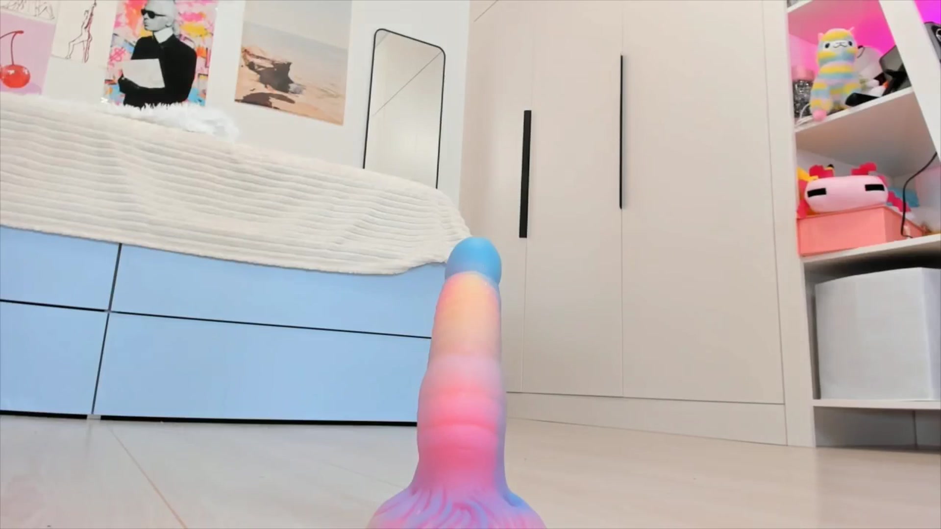 Gallery image thumbnail from Alice_Chery's myfreecams stream on, 03/21/2026, 04:38 image 16 of 20