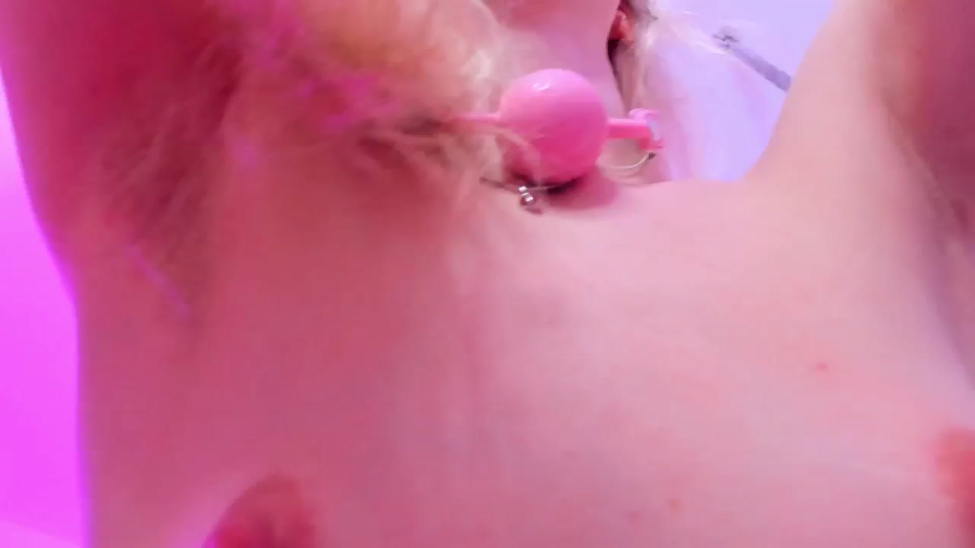 Gallery image thumbnail from Alice_Chery's myfreecams stream on, 04/22/2026, 10:03 image 7 of 20