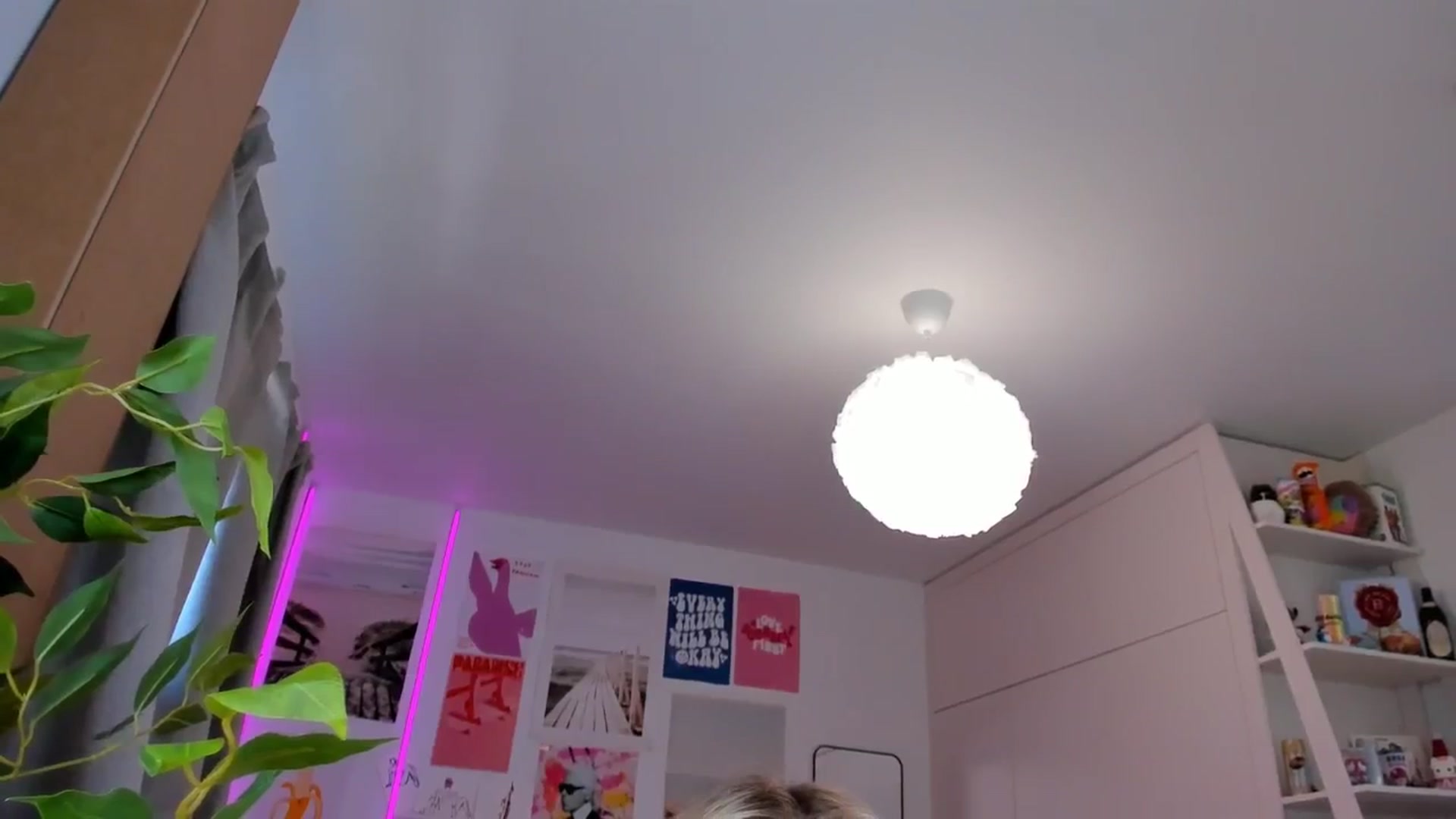 Gallery image thumbnail from Alice_Chery's myfreecams stream on, 05/02/2026, 10:13 image 12 of 20