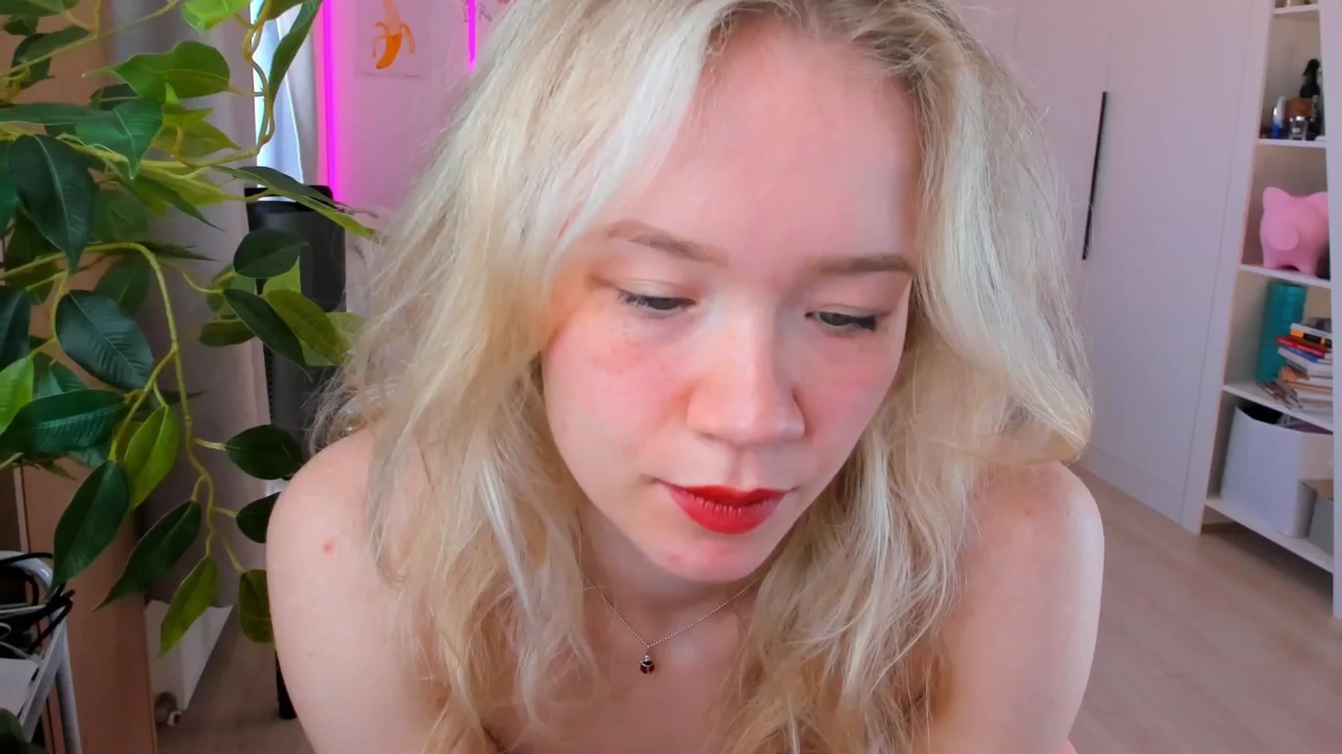 Gallery image thumbnail from Alice_Chery's myfreecams stream on, 05/03/2026, 07:46 image 8 of 20
