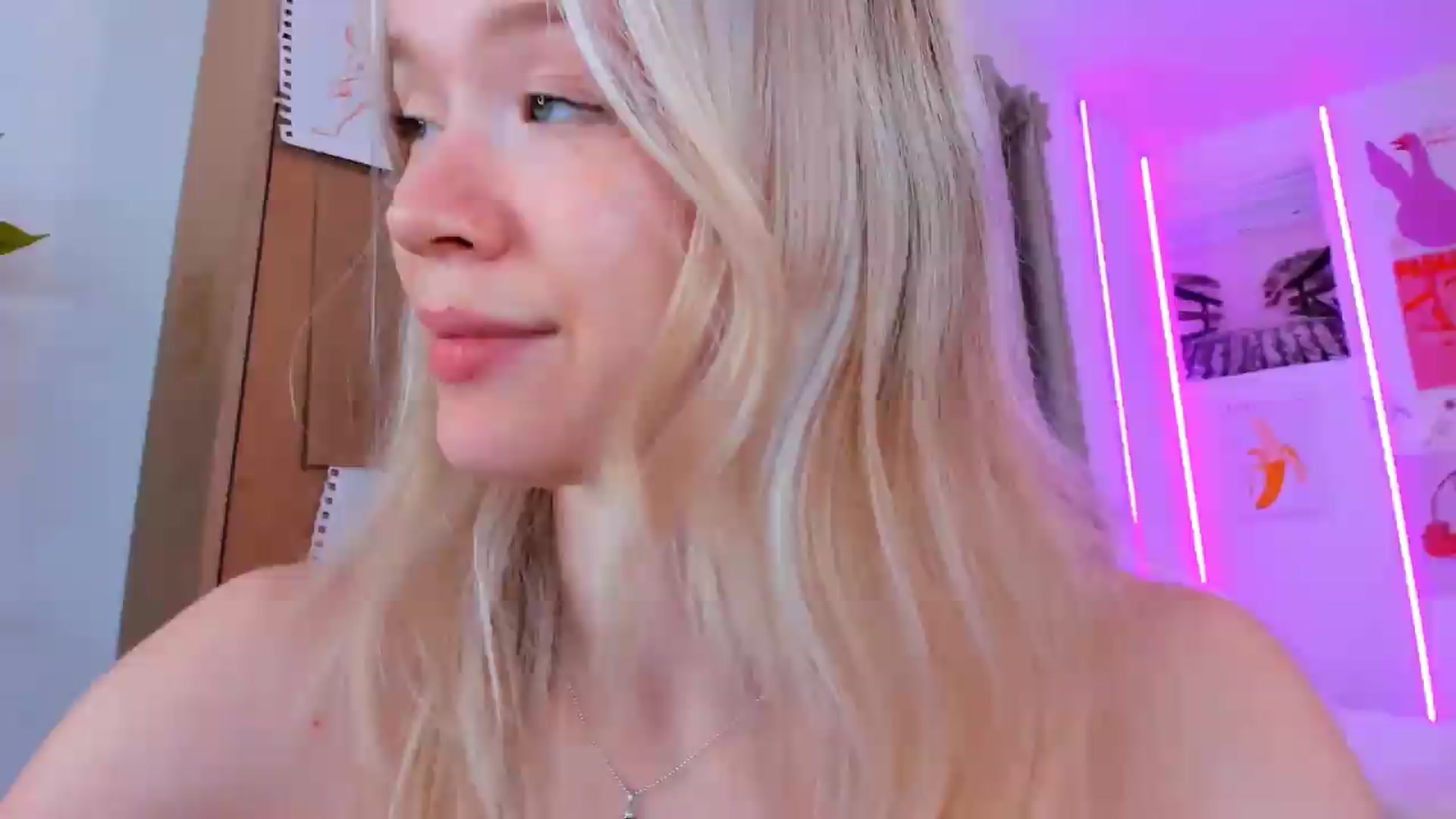 Gallery image thumbnail from Alice_Chery's myfreecams stream on, 05/22/2026, 09:55 image 13 of 20