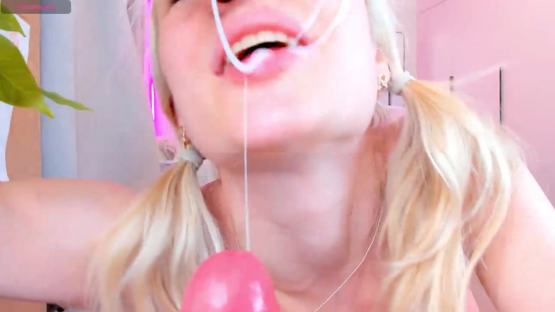 Gallery image thumbnail from Alice_Chery's myfreecams stream on, 06/14/2026, 10:01 image 20 of 20