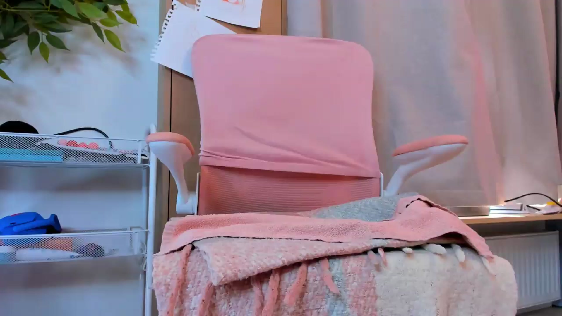 Gallery image thumbnail from Alice_Chery's myfreecams stream on, 06/22/2026, 06:57 image 3 of 20