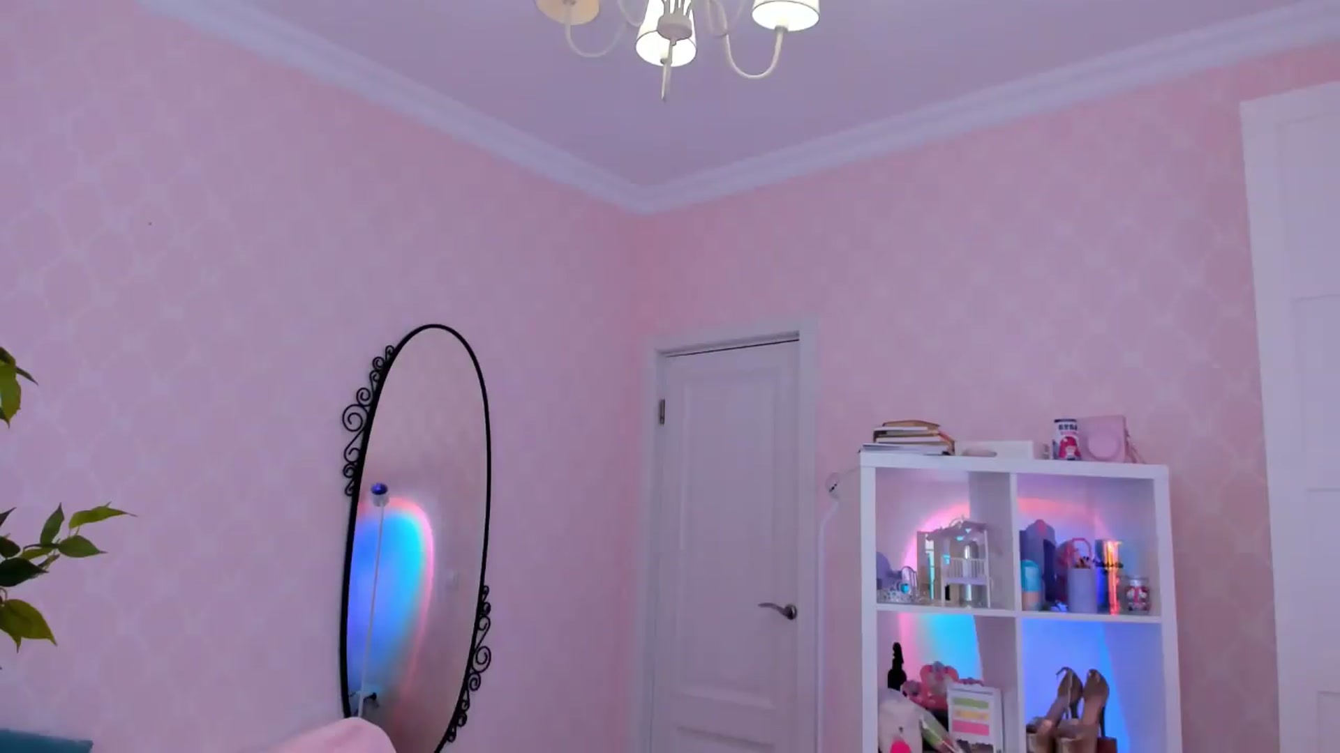 Gallery image thumbnail from Alice_Chery's myfreecams stream on, 07/09/2026, 06:38 image 12 of 20