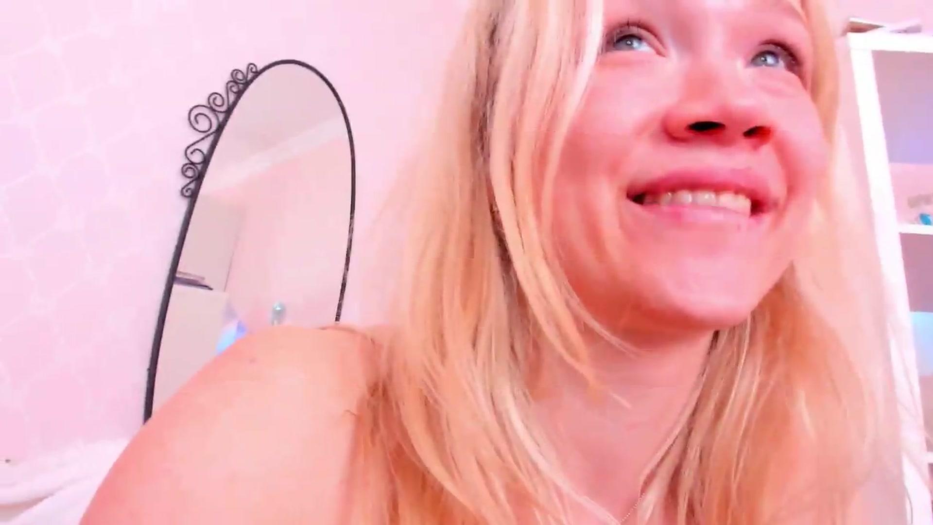 Gallery image thumbnail from Alice_Chery's myfreecams stream on, 07/17/2026, 09:03 image 19 of 20