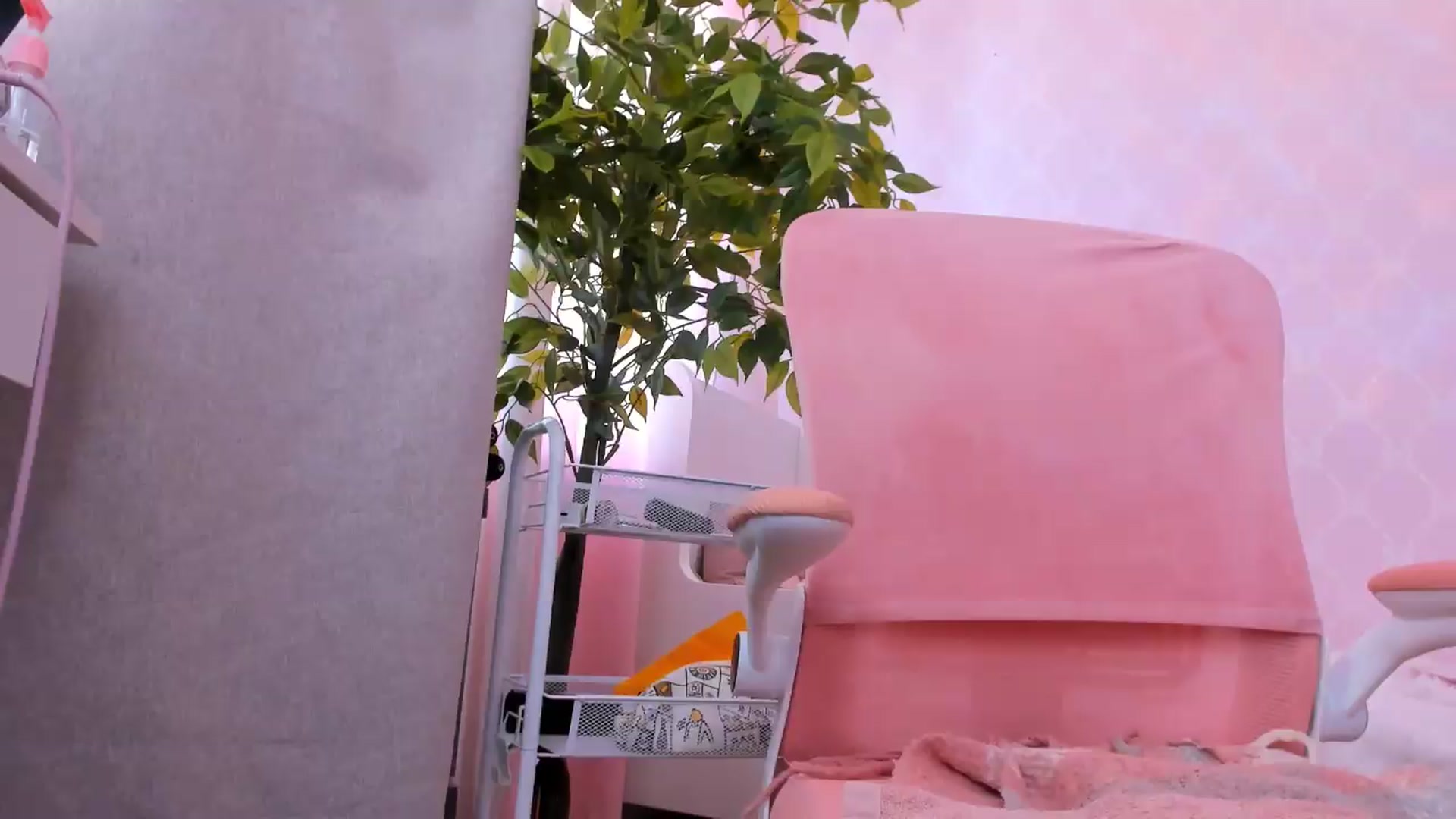 Gallery image thumbnail from Alice_Chery's myfreecams stream on, 08/09/2026, 06:31 image 7 of 20