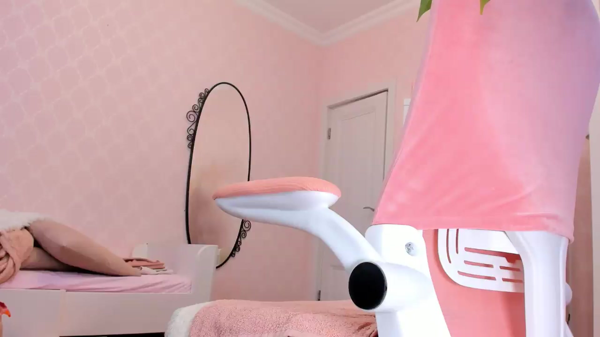 Gallery image thumbnail from Alice_Chery's myfreecams stream on, 08/25/2026, 06:23 image 7 of 20